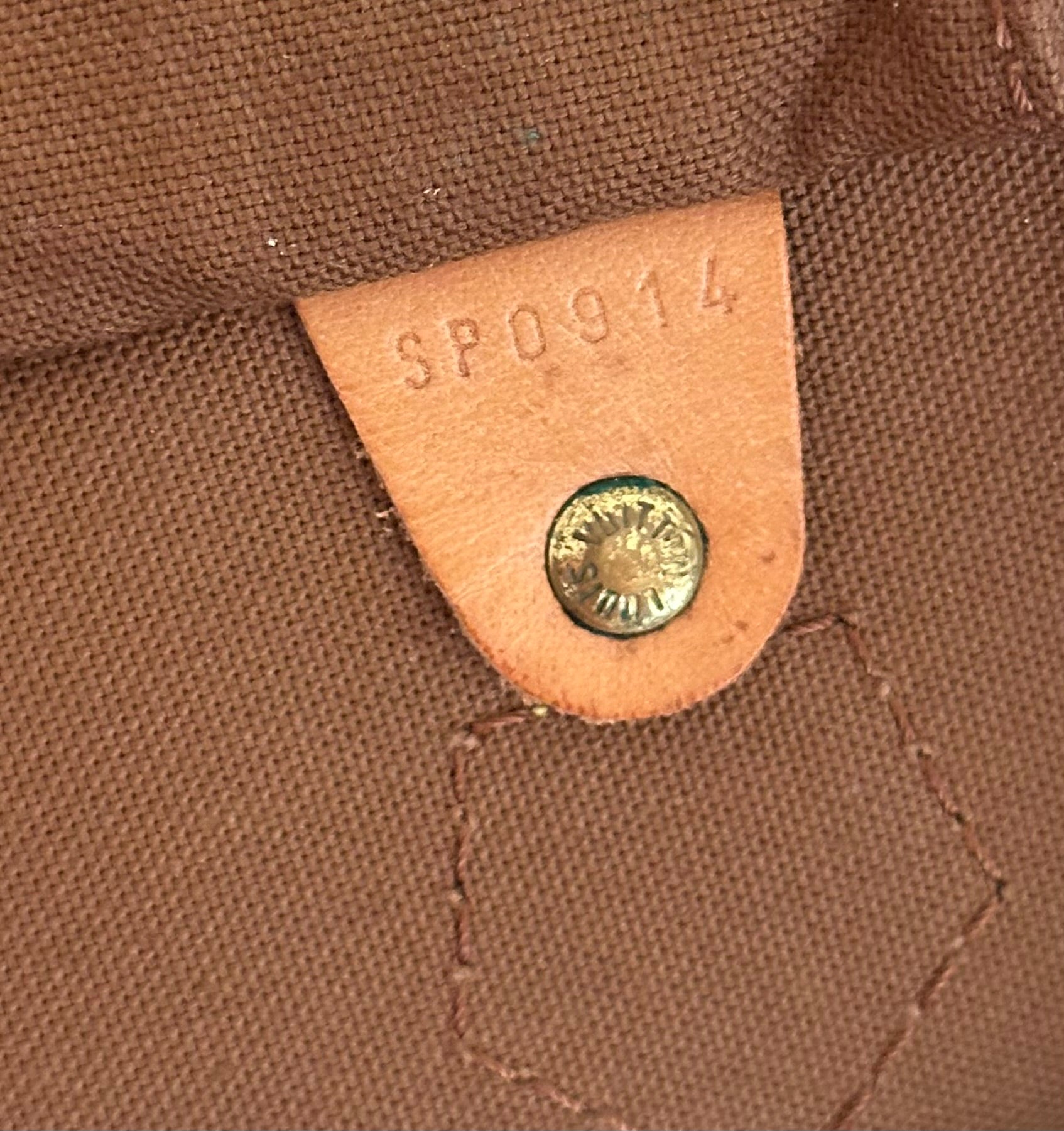 Louis Vuitton Monogram Speedy 40 + Lock & Key