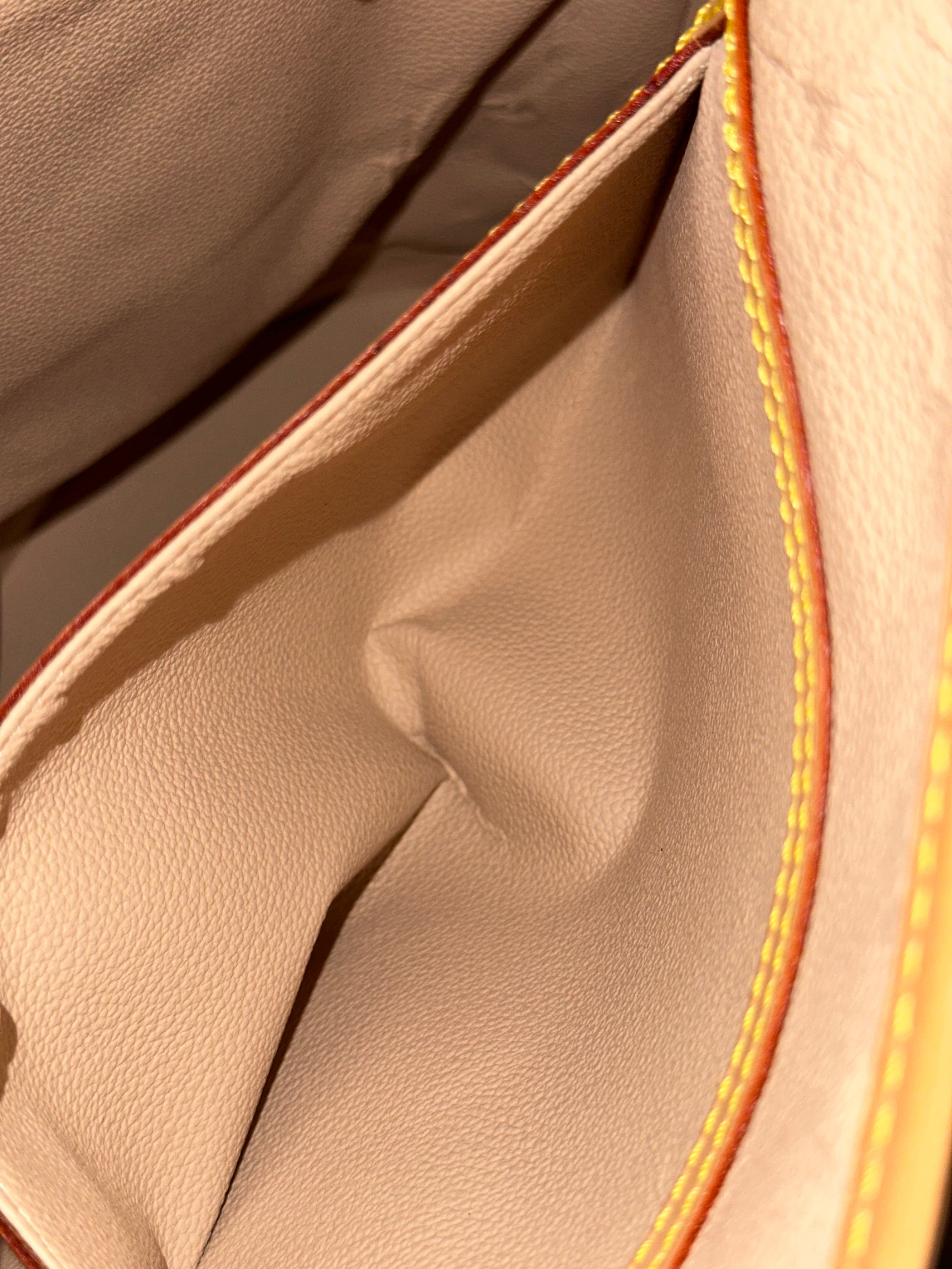 Louis Vuitton Bucket GM Monogram Canvas