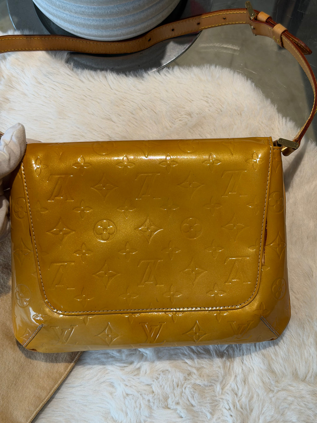 Louis Vuitton Thompson Street in Yellow Vernis Leather