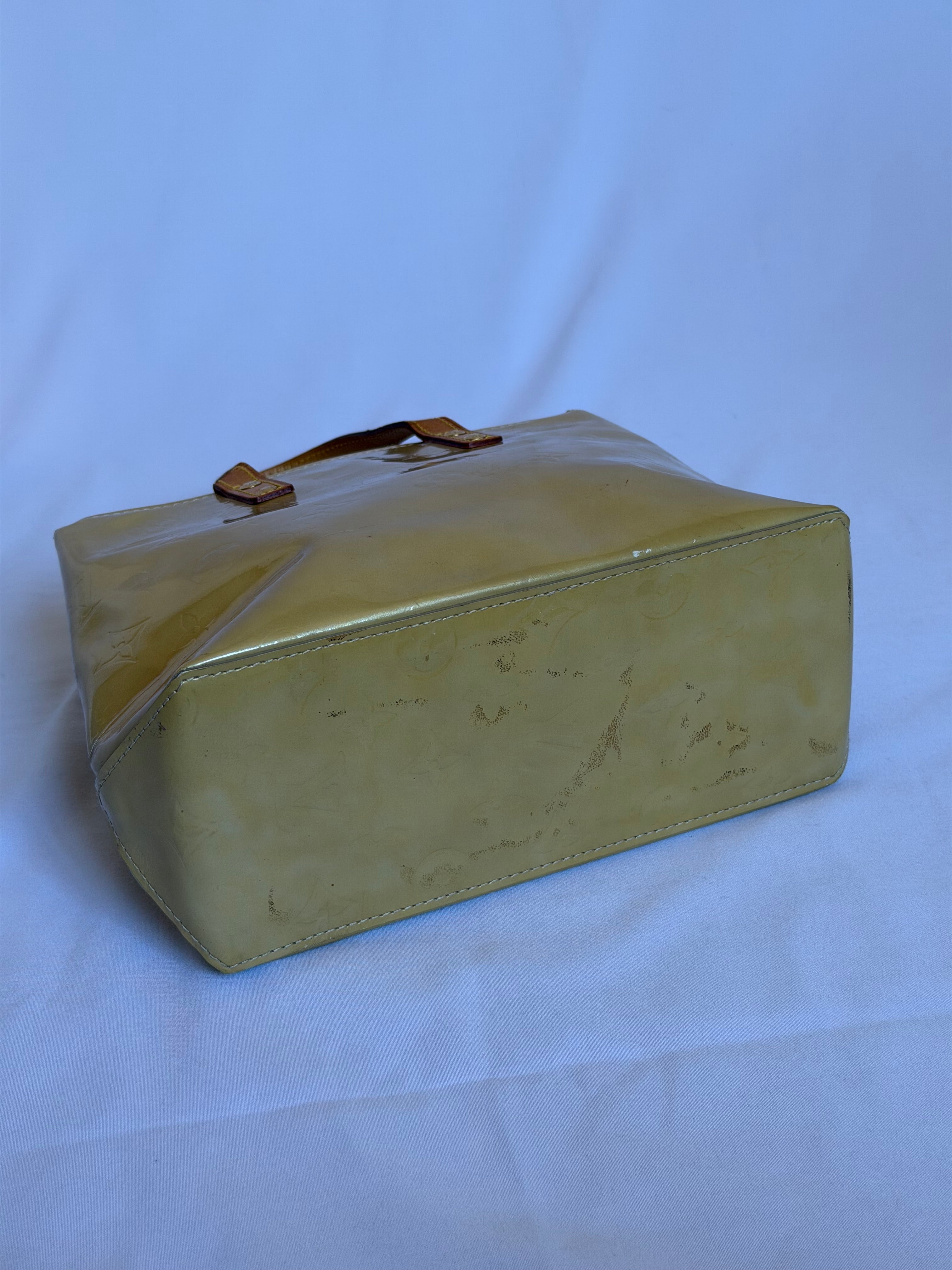 Louis Vuitton Reade PM in Golden Yellow Vernis Leather
