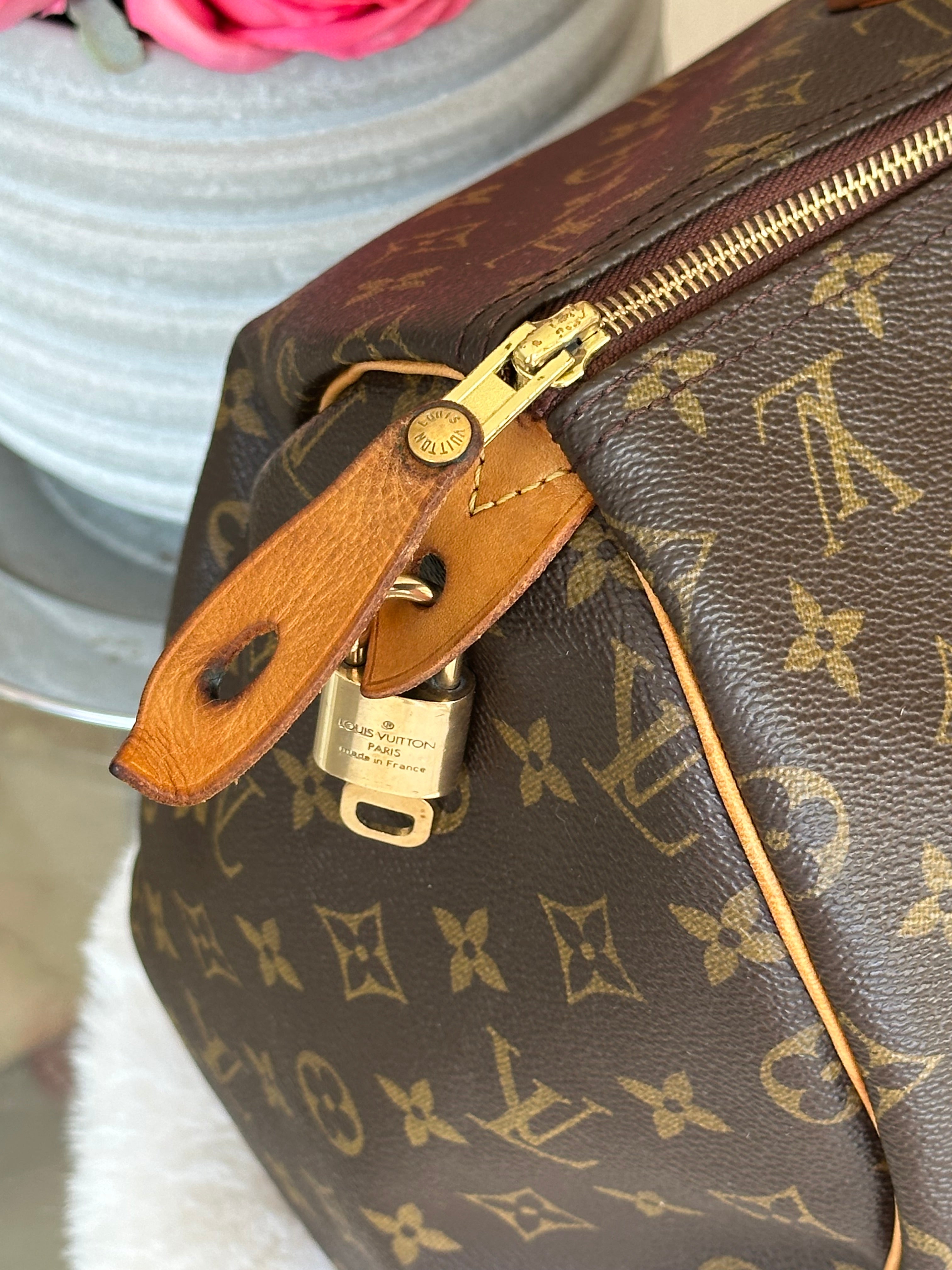 Louis Vuitton Speedy 40 in Monogram Canvas with Lock & Key