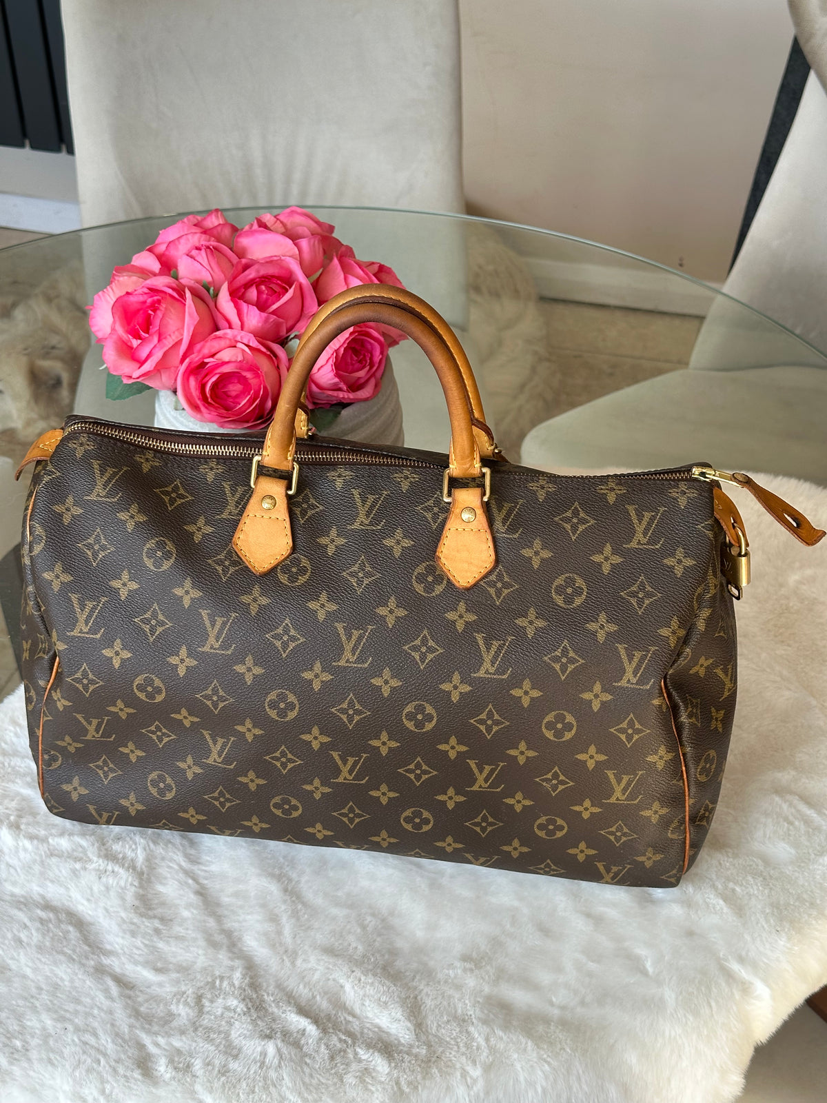 Louis Vuitton Speedy 40 in Monogram Canvas with Lock & Key