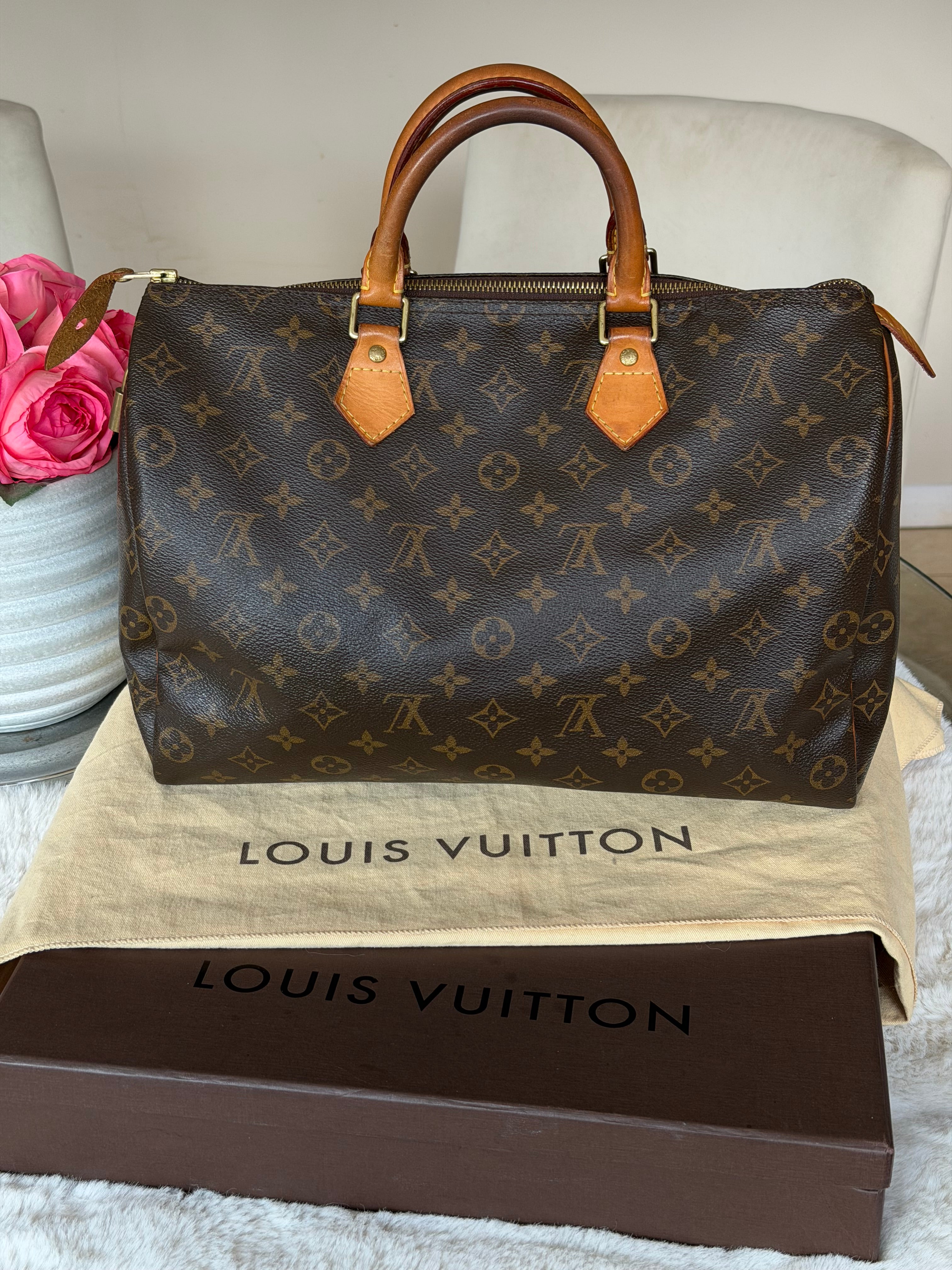Louis Vuitton Speedy 35 in Monogram