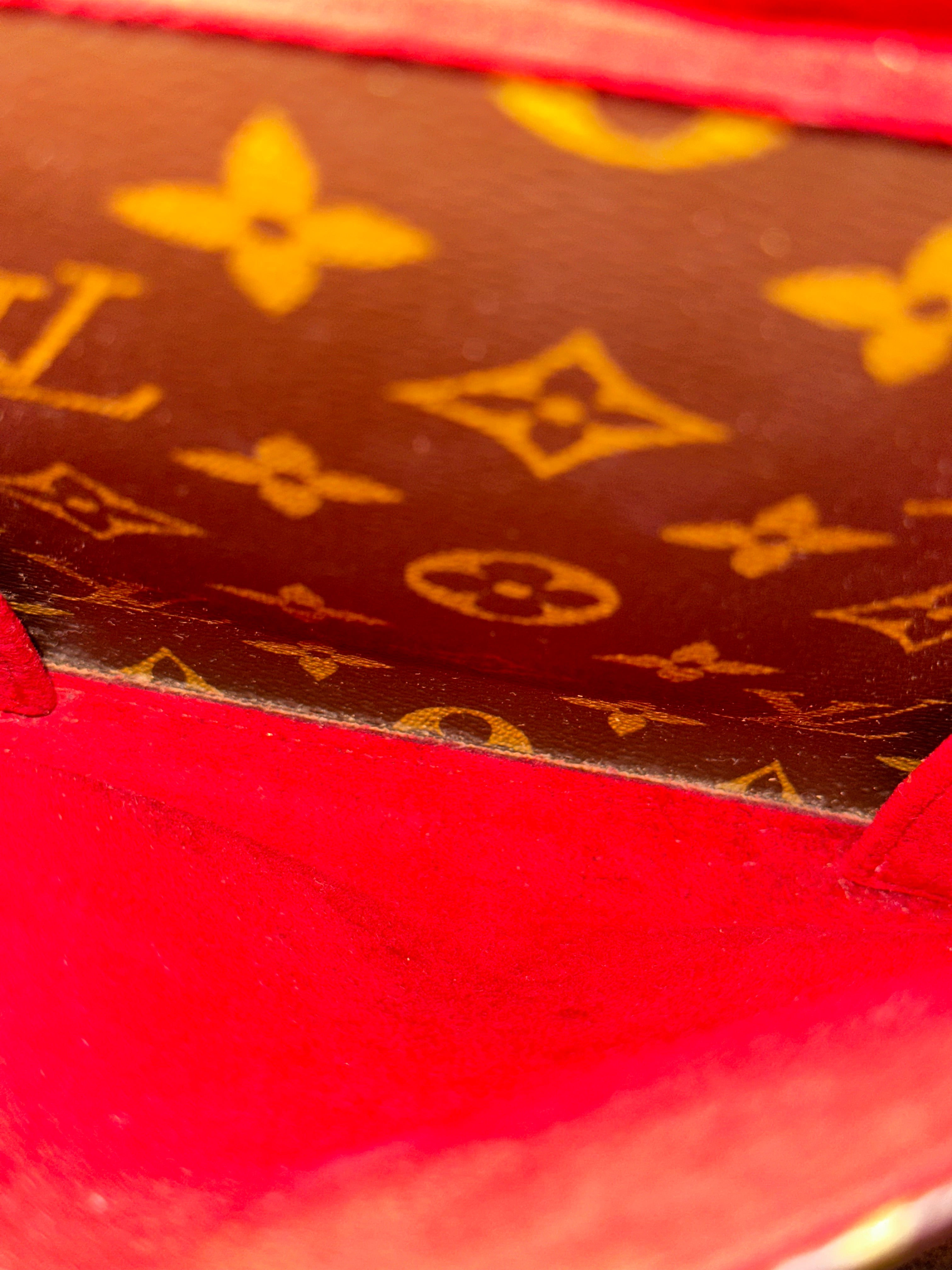 Louis Vuitton Multipli Cite Monogram Canvas