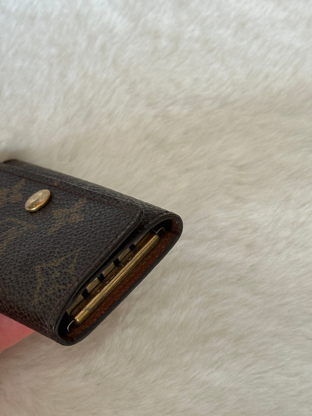 Louis Vuitton 4 Key Holder in Monogram