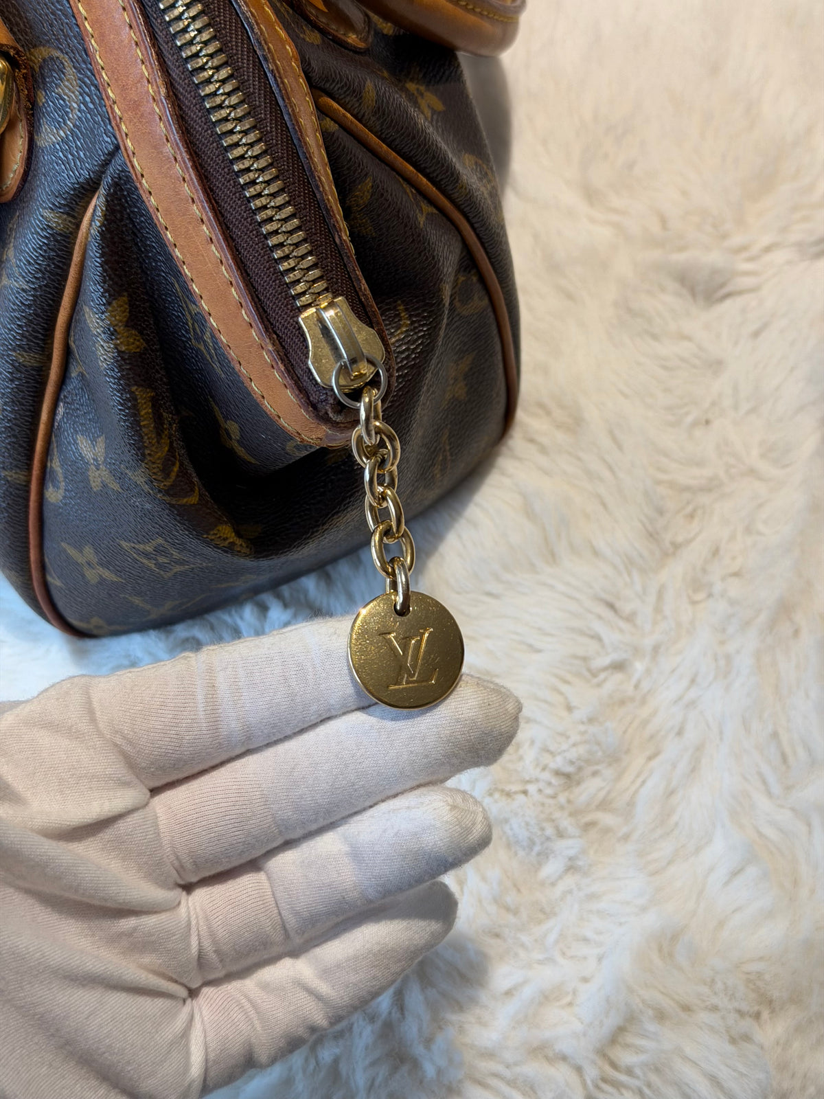 Louis Vuitton Tivoli PM in Monogram Canvas
