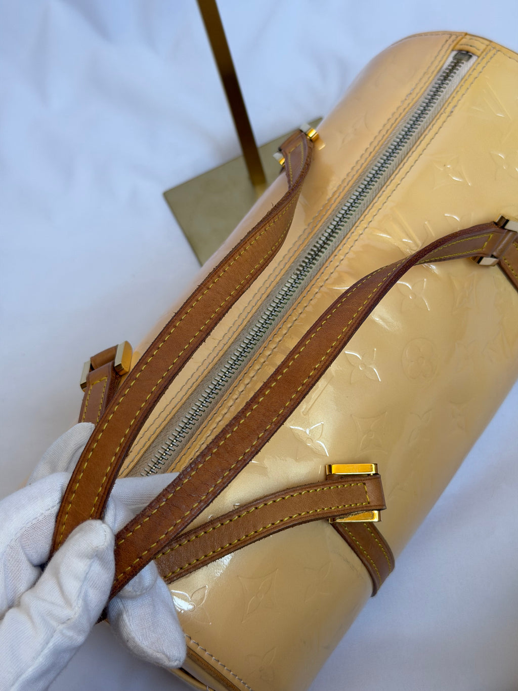 Louis Vuitton Bedford in Cream Vernis Leather