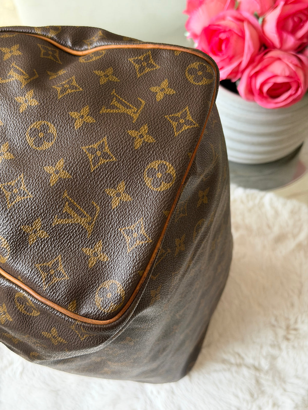 Louis Vuitton Speedy 40 in Monogram Canvas