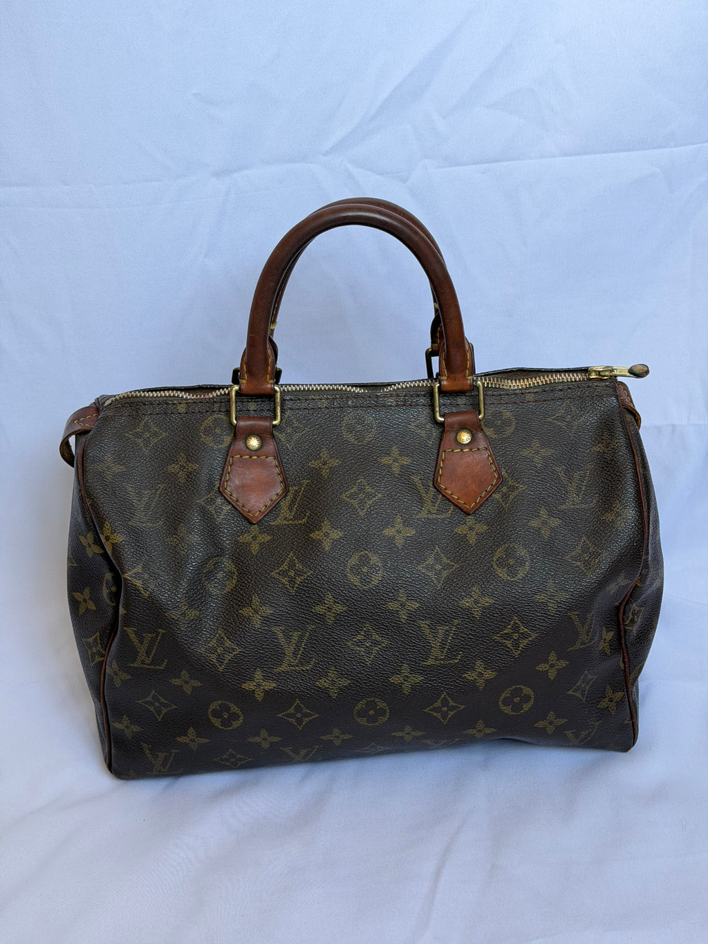 Louis Vuitton Speedy 30 in Monogram Canvas