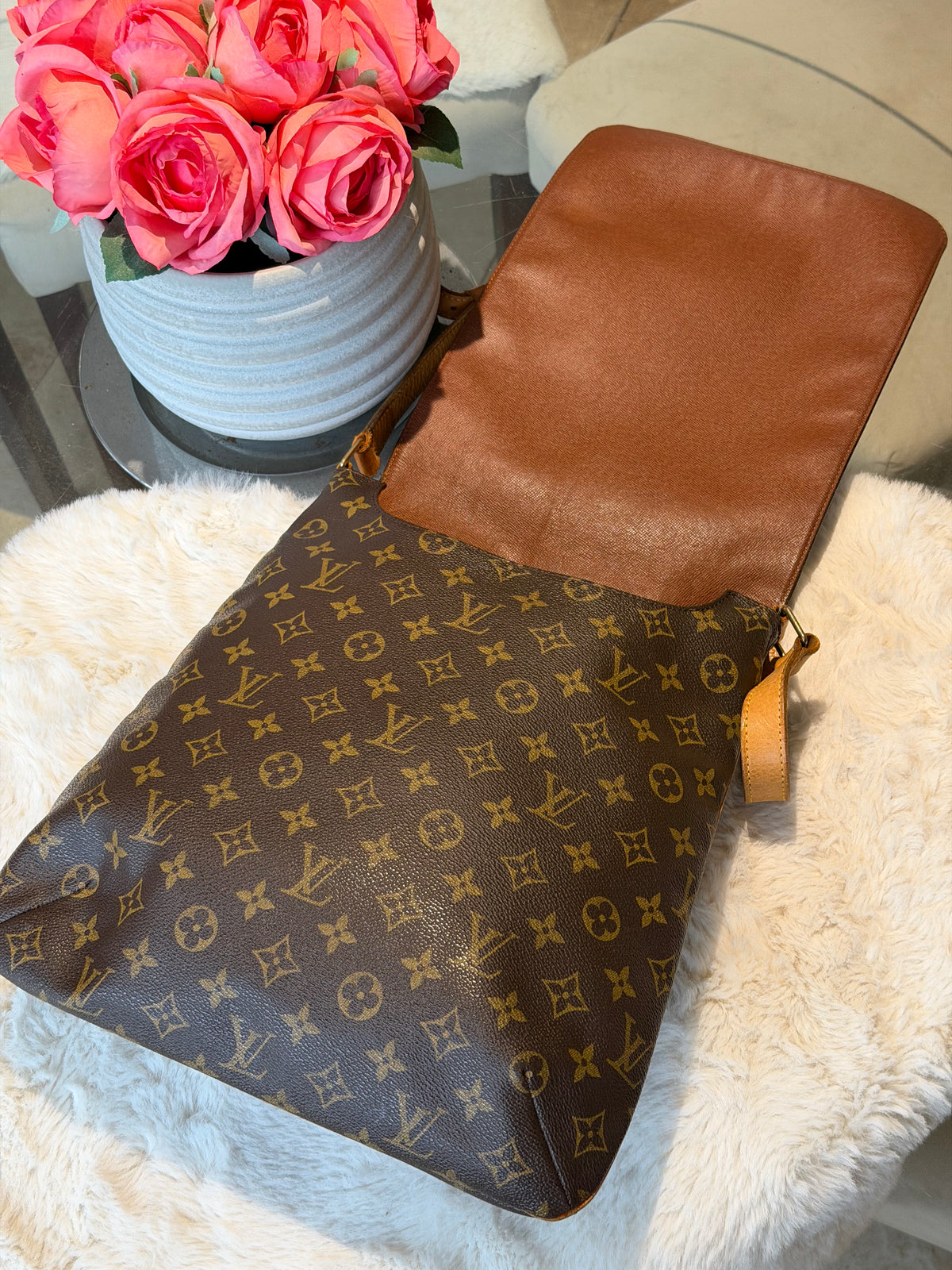 Louis Vuitton Musette Salsa GM in Monogram Canvas