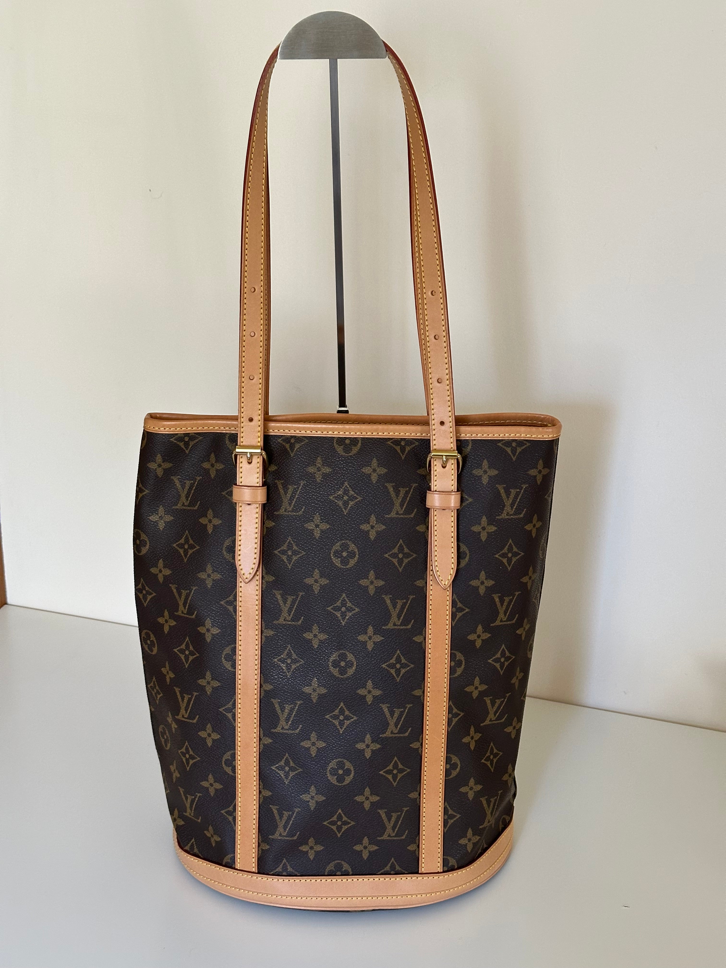 Louis Vuitton Bucket GM Monogram Canvas