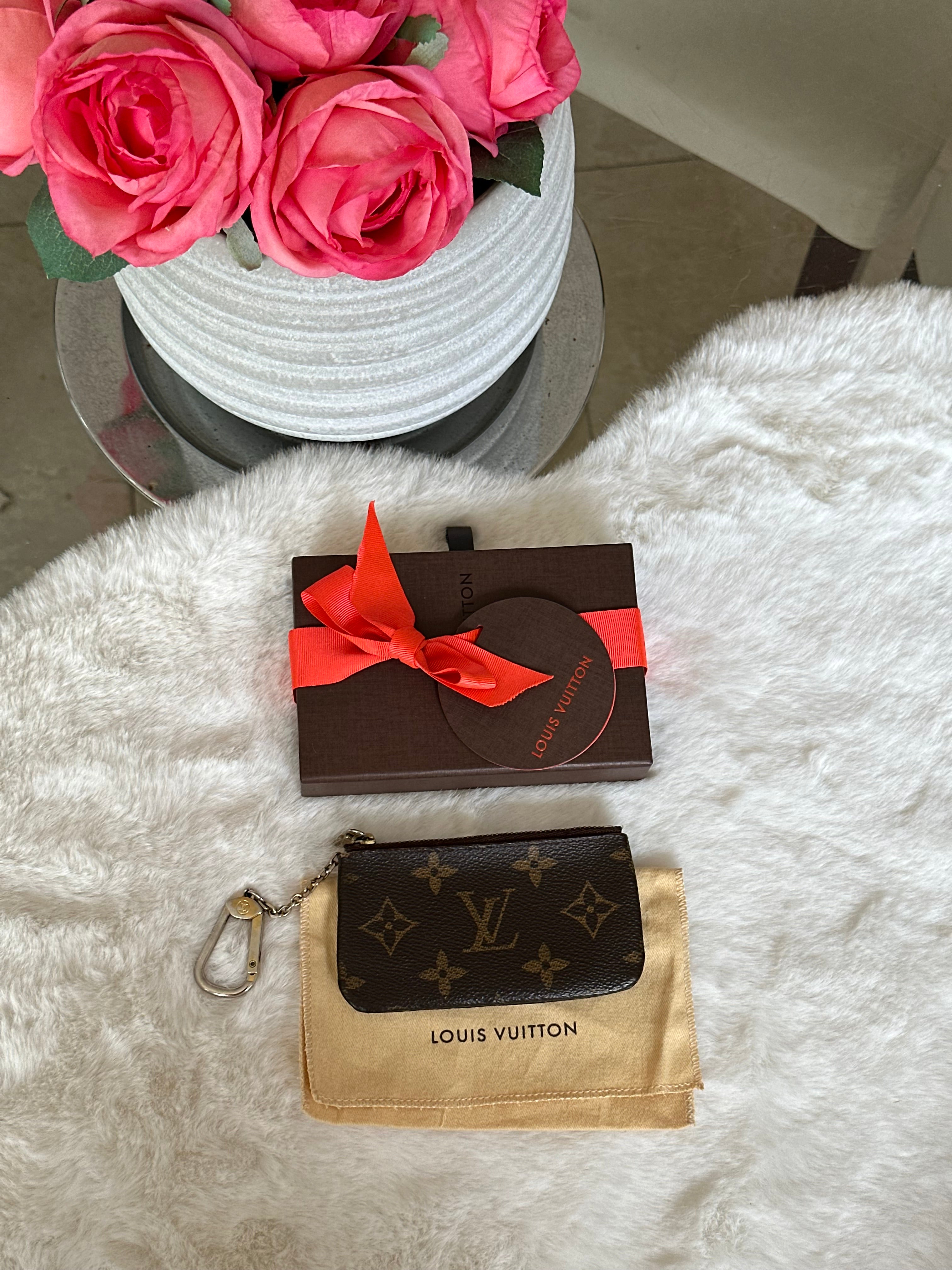 Louis Vuitton Key Cles Pouch in Monogram