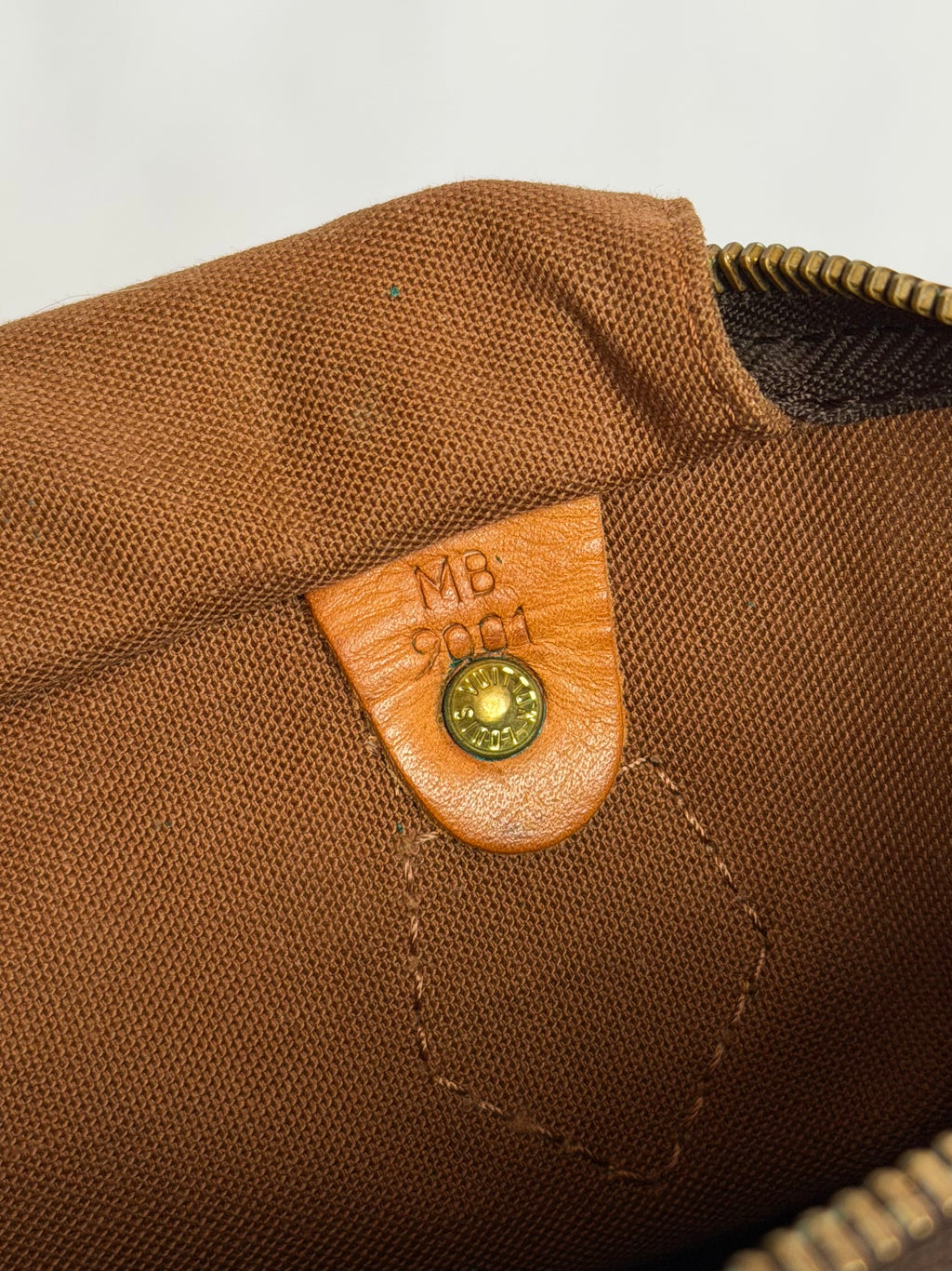 Louis Vuitton Speedy 35 in Monogram Canvas
