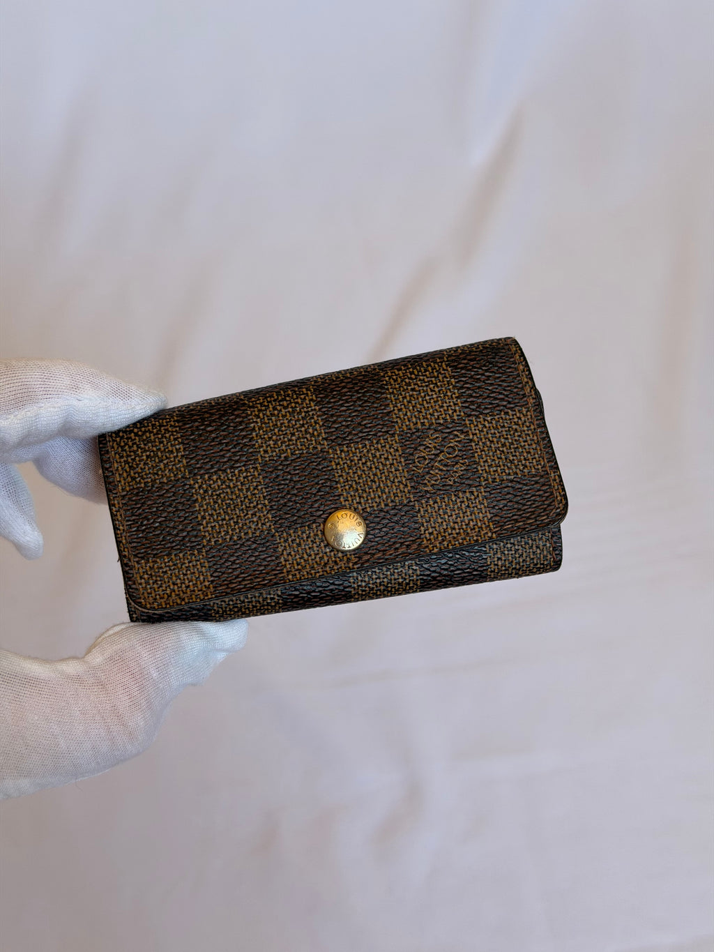 Louis Vuitton 4 Key Holder in Damier Ebene