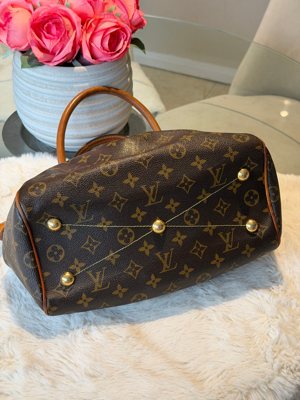 Louis Vuitton Tivoli PM in Monogram Canvas