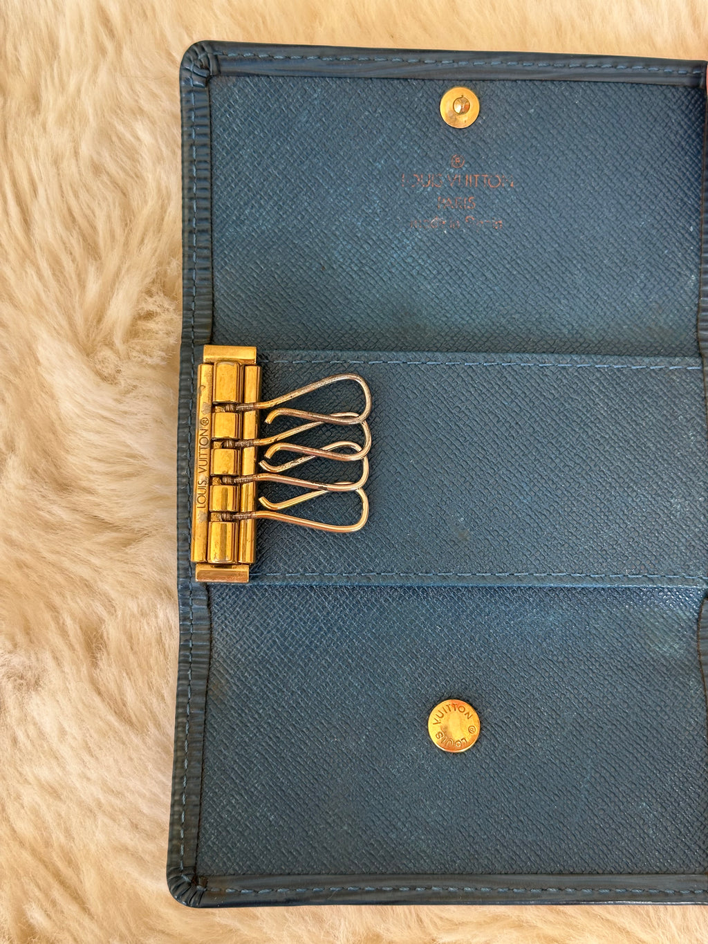 Louis Vuitton 4 Key Holder in Navy Blue Epi Leather