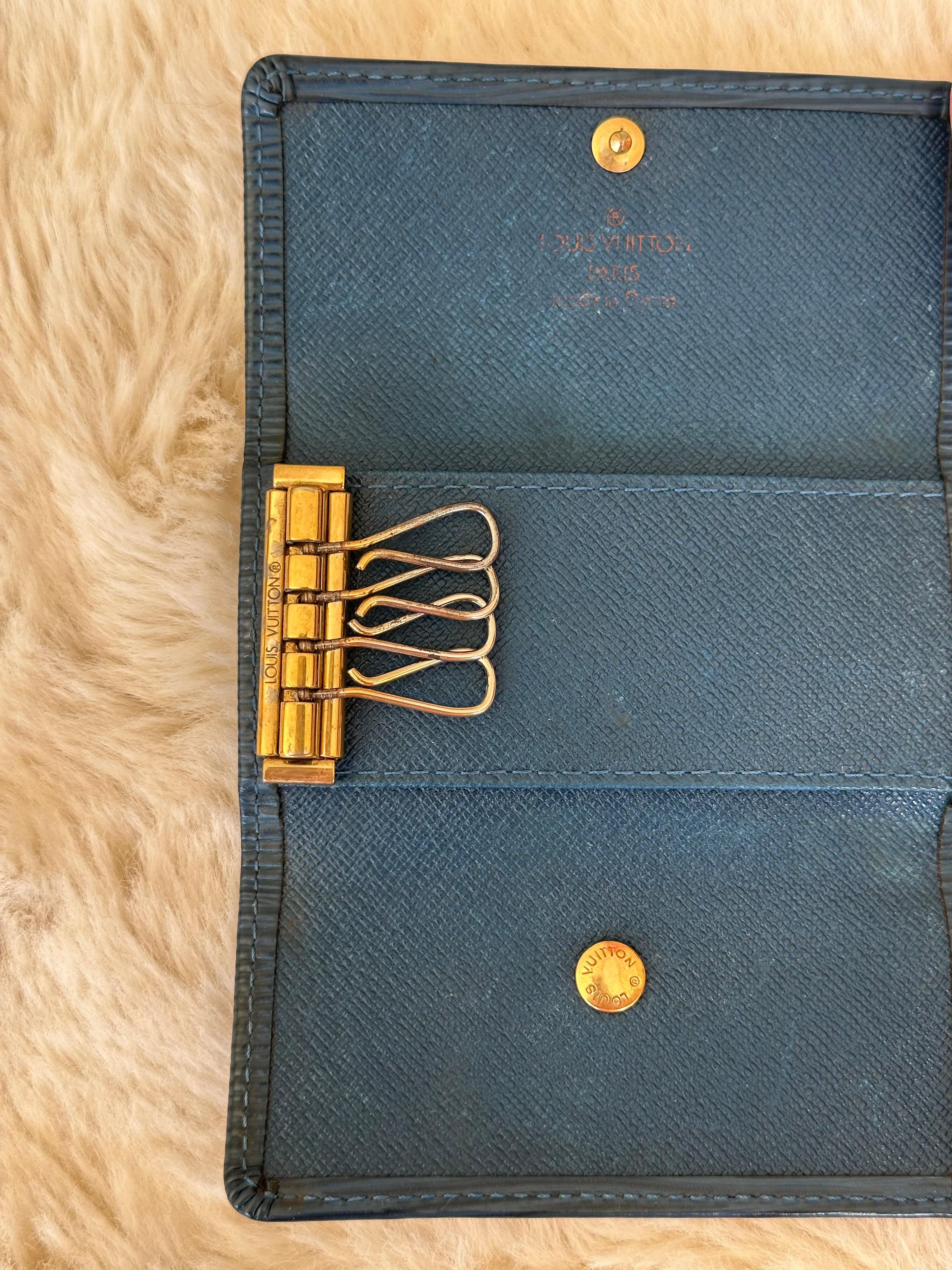 Louis Vuitton 4 Key Holder in Navy Blue Epi Leather