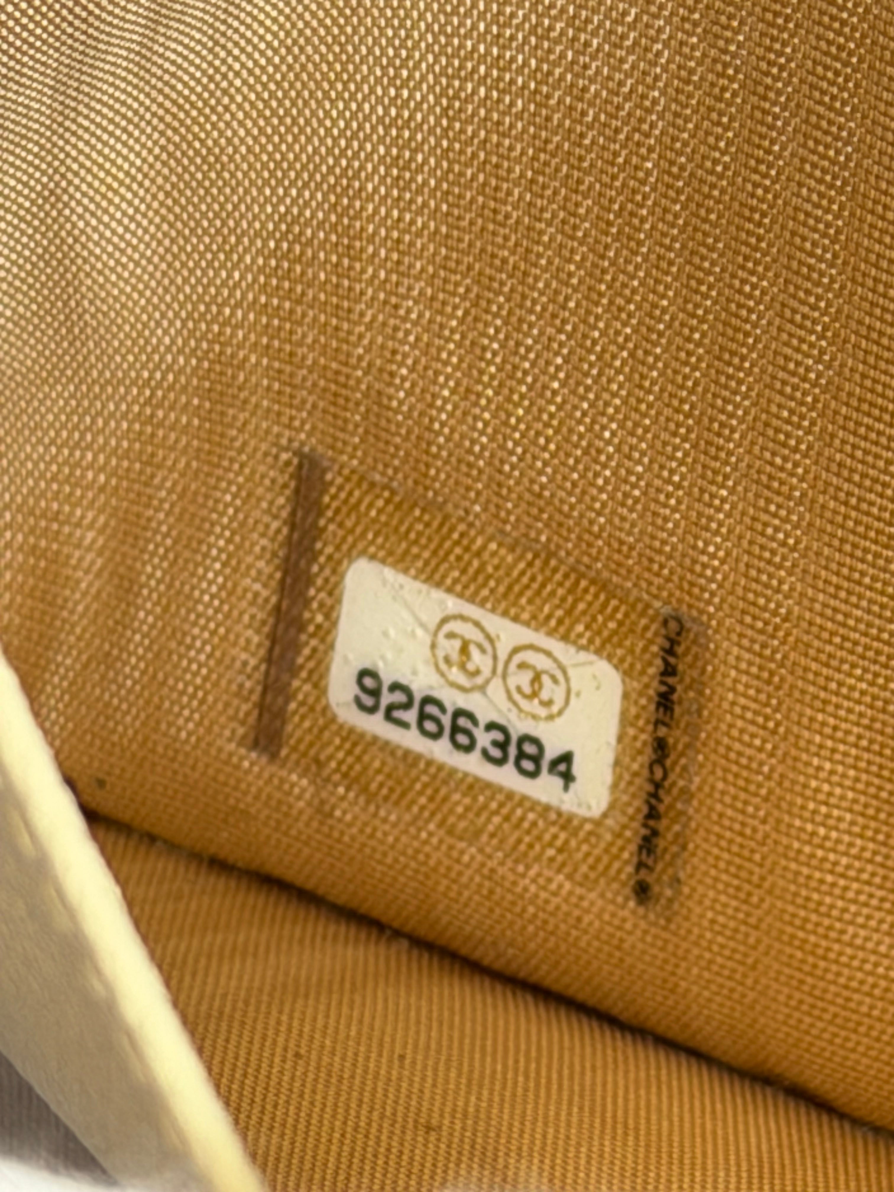 Chanel Wallet on Chain WOC in White Leather and Gold Logo