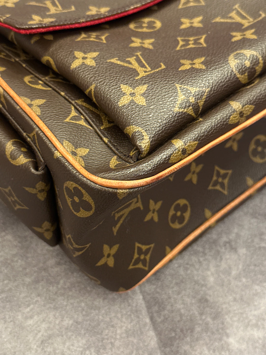 Louis Vuitton Multipli Cite Monogram Canvas
