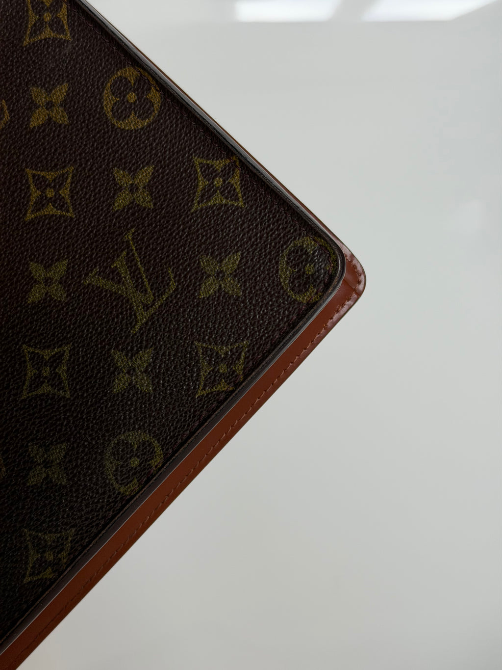 Louis Vuitton Pochette Homme in Monogram Canvas