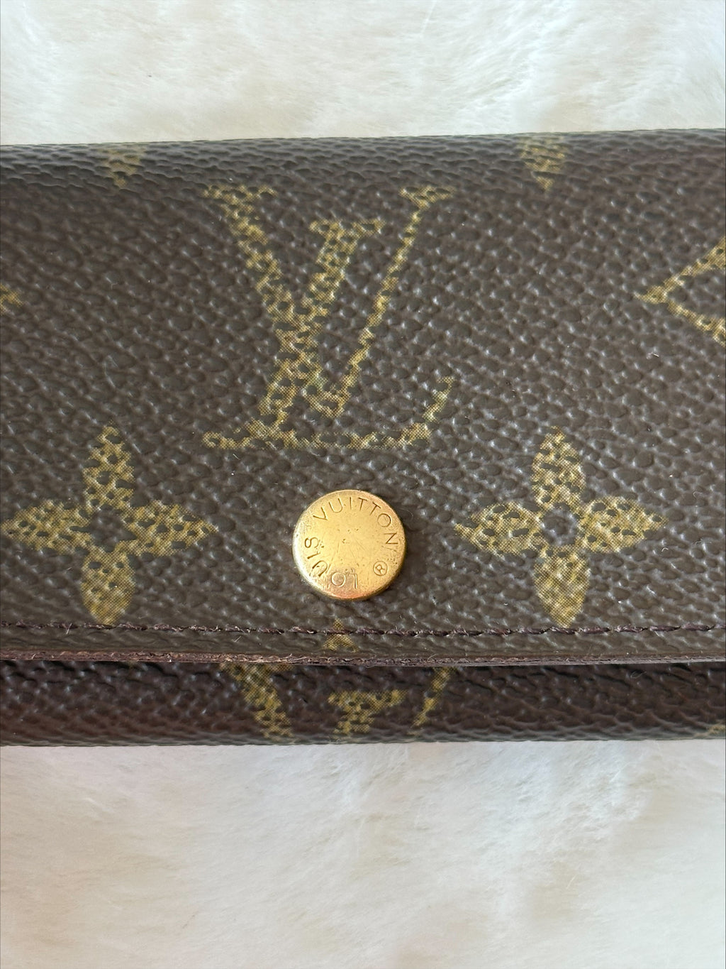 Louis Vuitton 4 Key Holder in Monogram Canvas