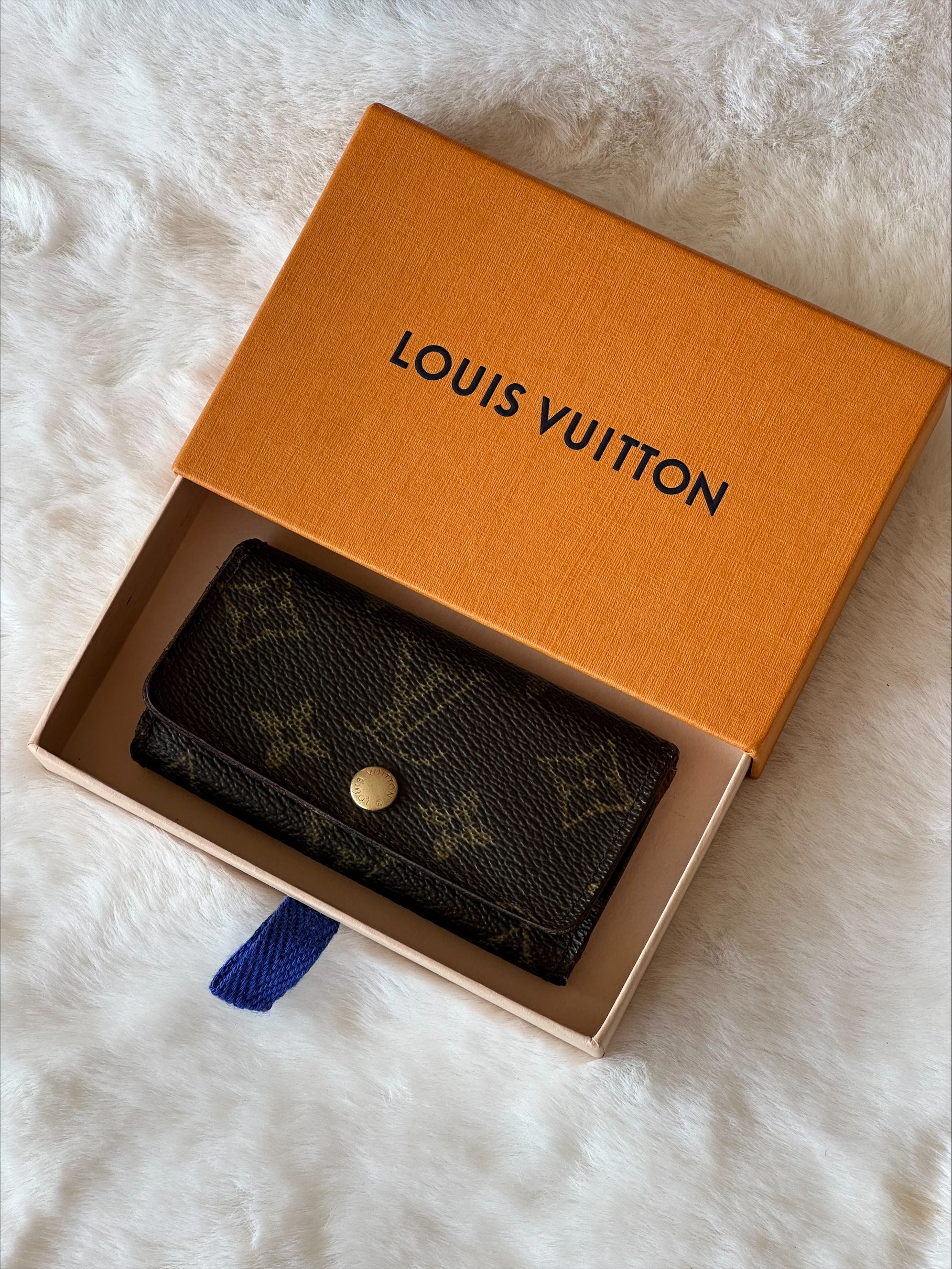 Louis Vuitton 4 Key Holder in Monogram Canvas