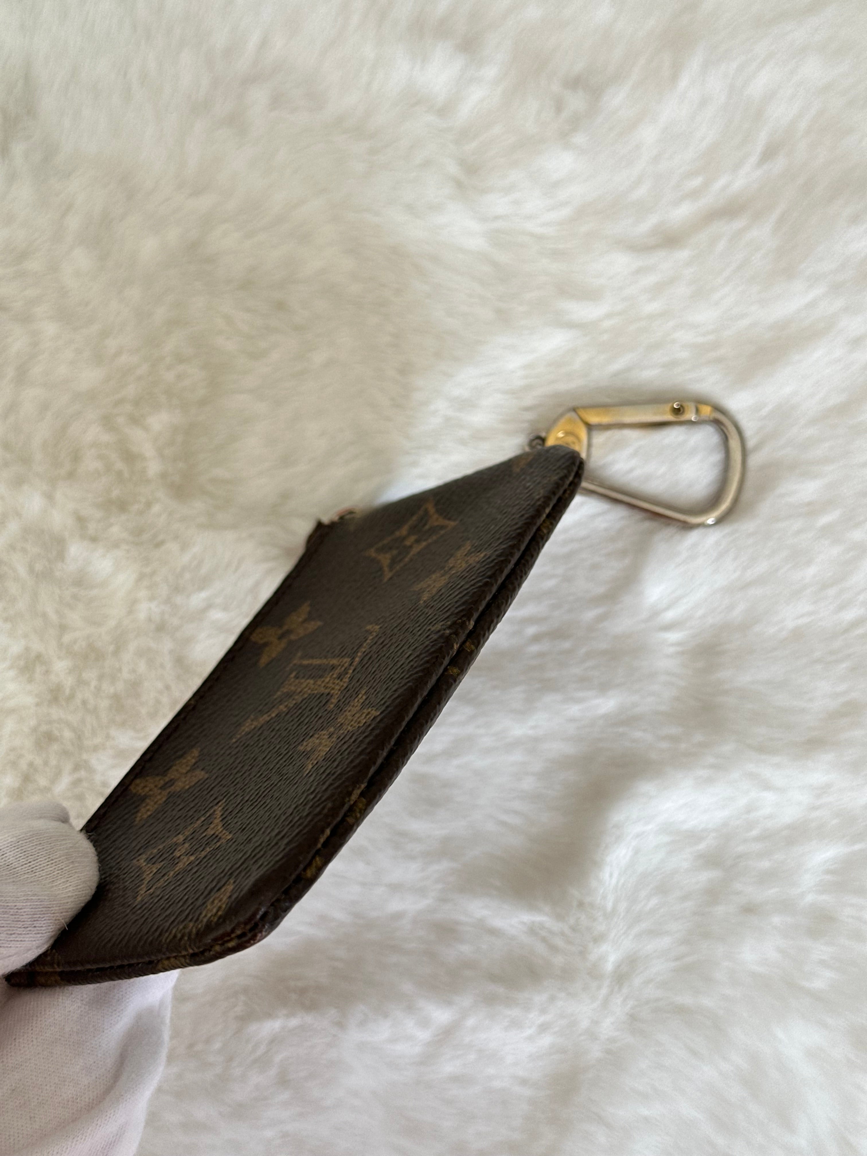 Louis Vuitton Key Cles Pouch in Monogram