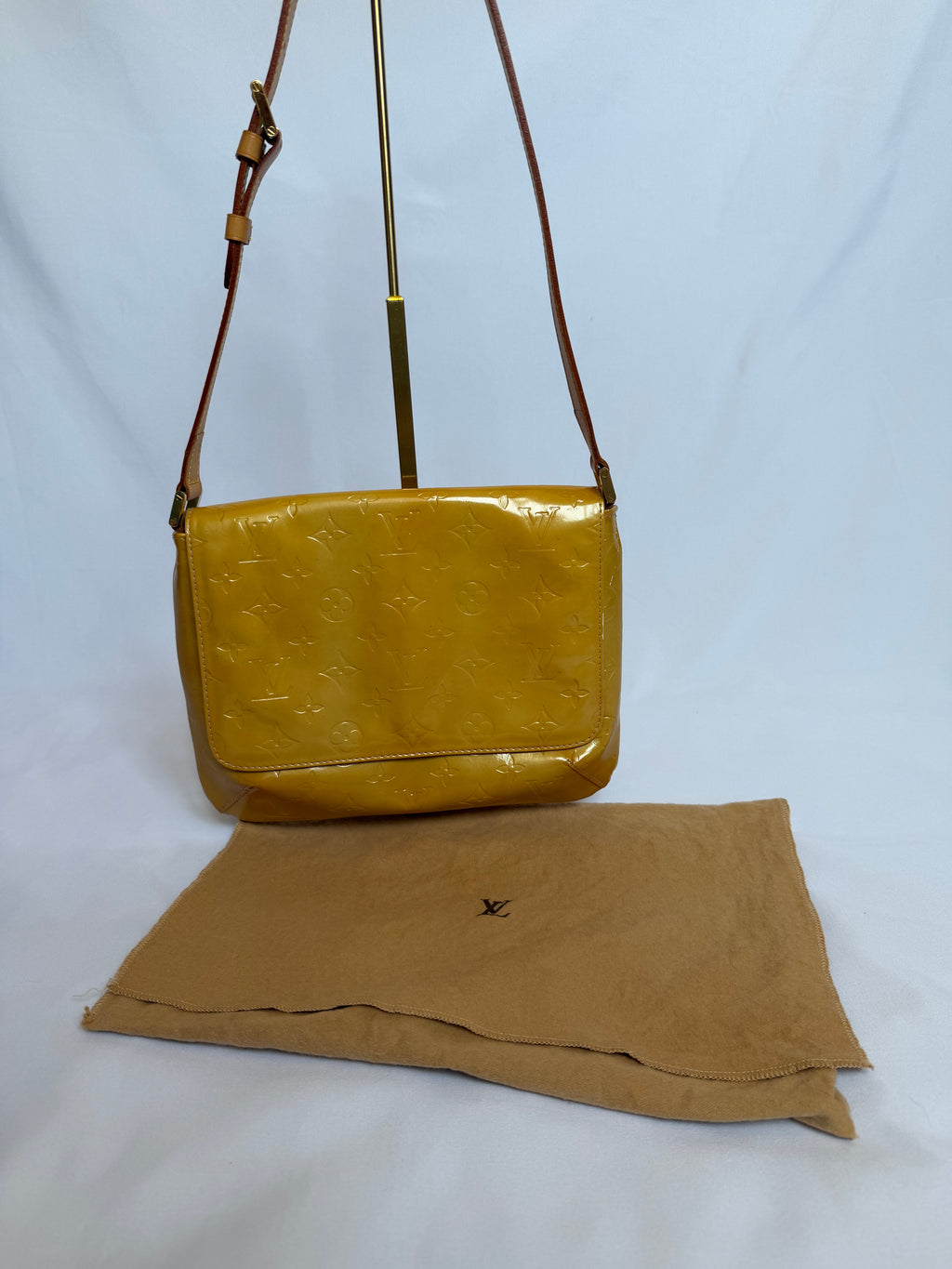 Louis Vuitton Thompson Street in Yellow Vernis Leather
