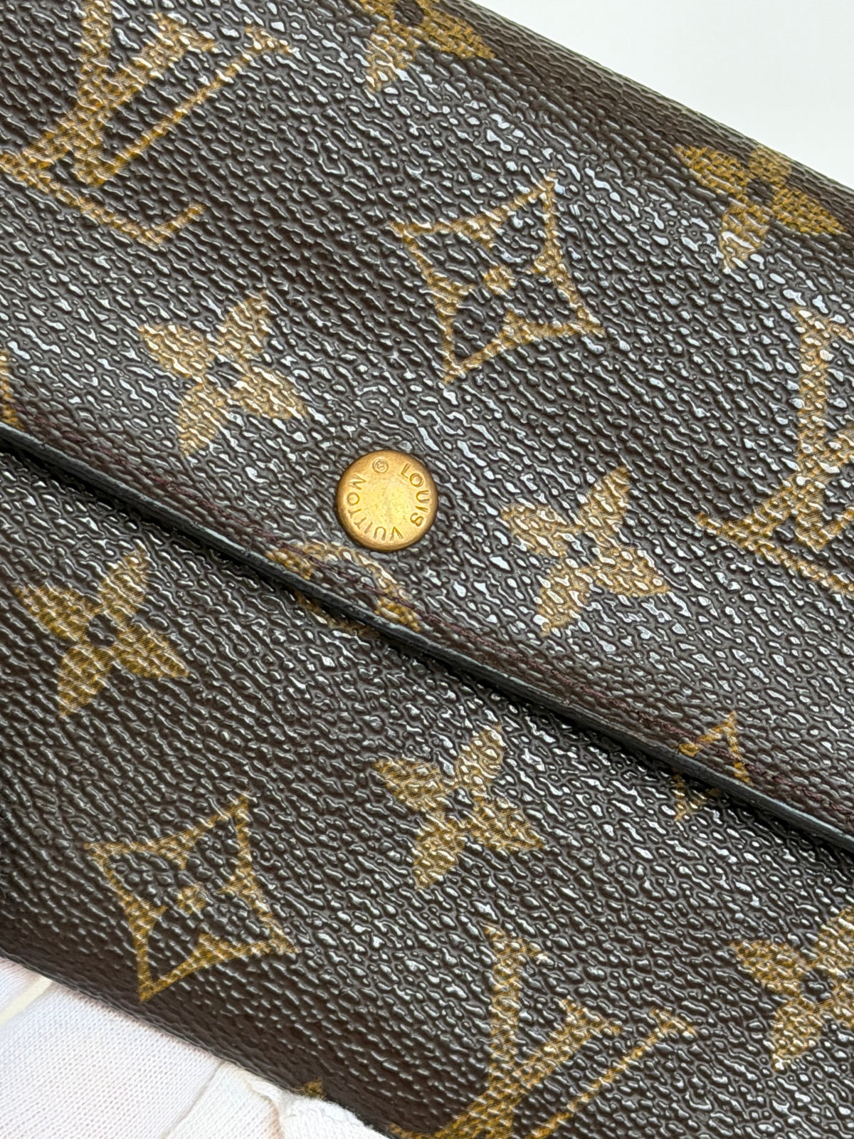 Louis Vuitton Wallet on Chain in Monogram Canvas & Adjustable Unbranded Strap
