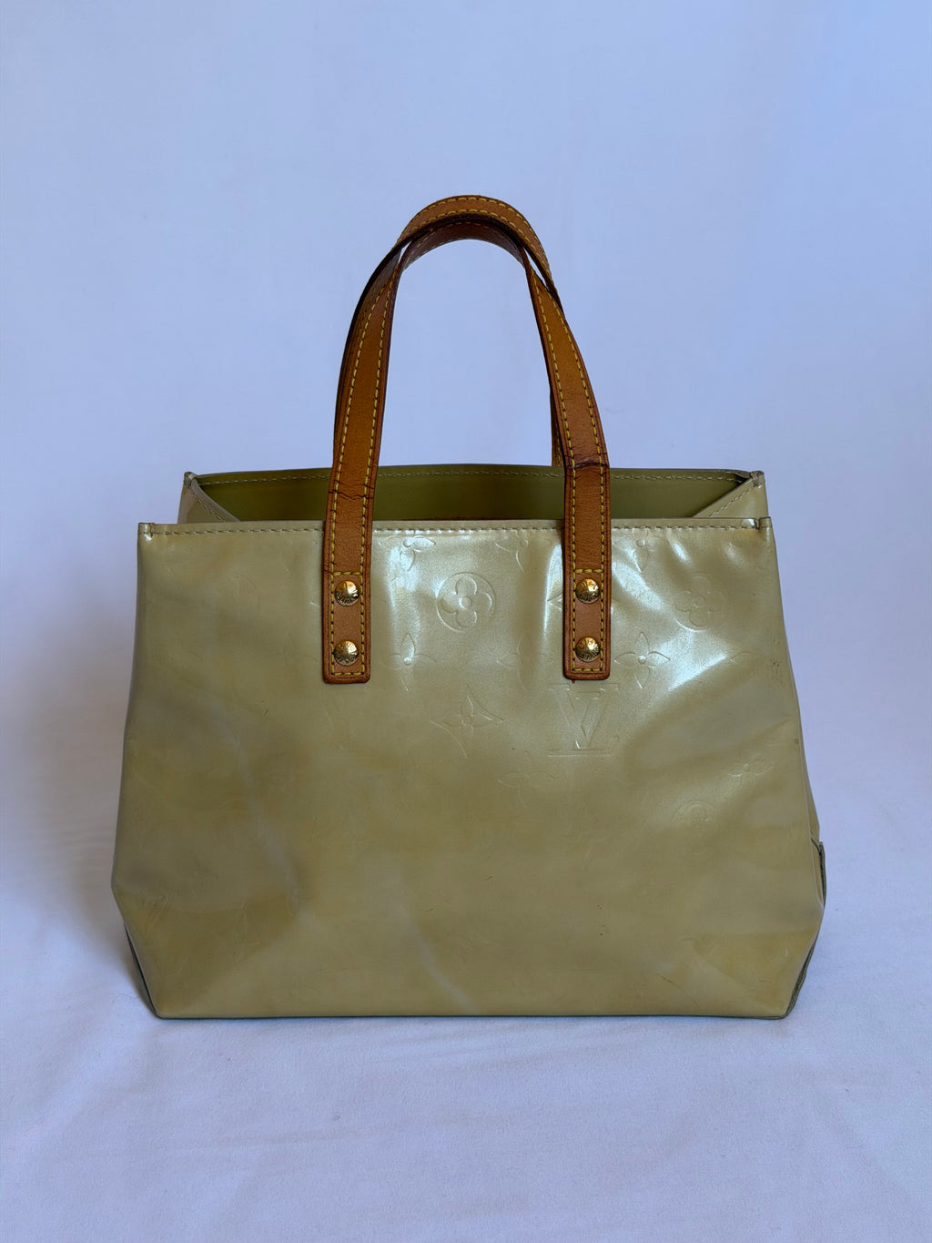 Louis Vuitton Reade PM in Golden Yellow Vernis Leather