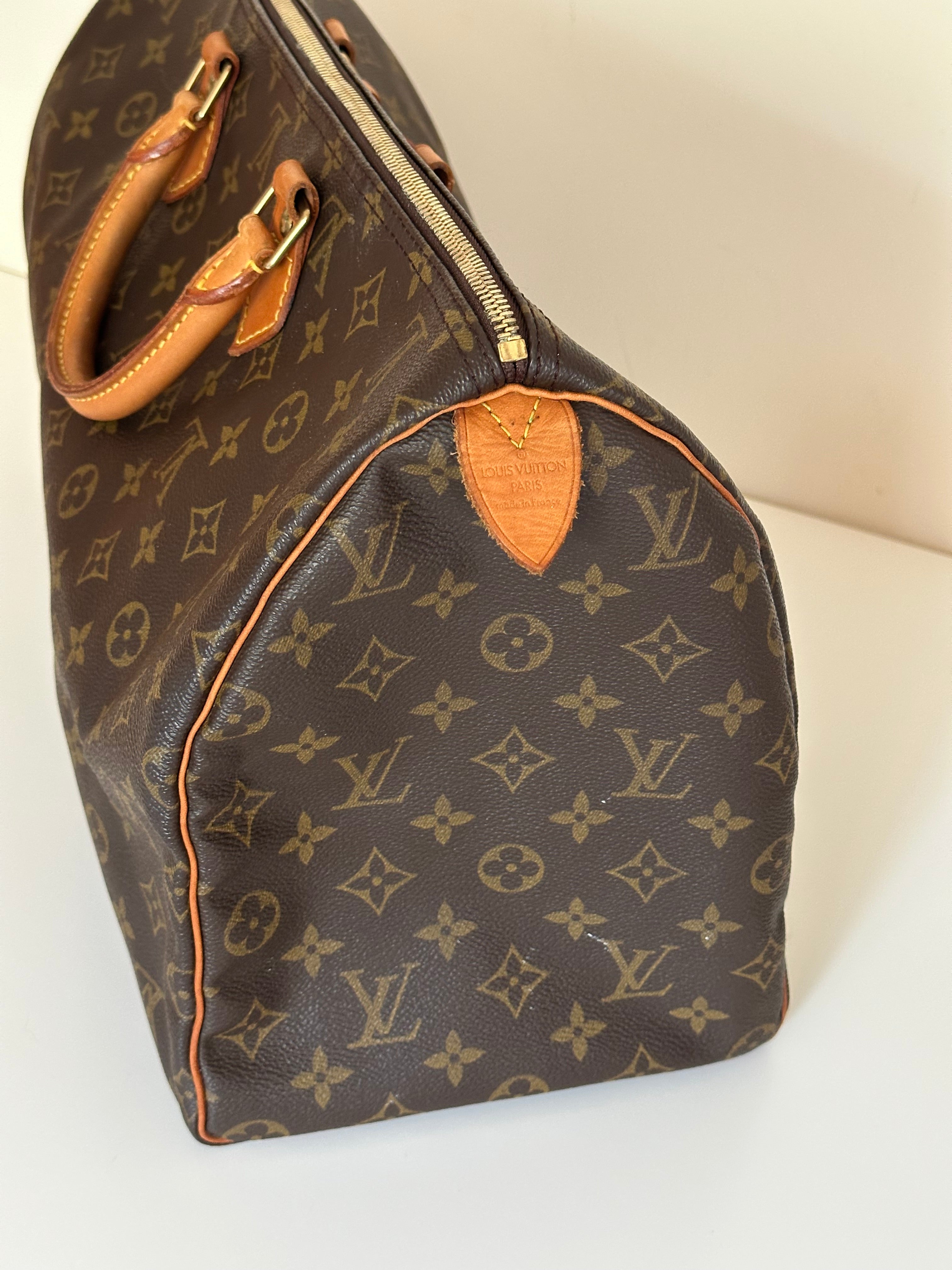 Louis Vuitton Monogram Speedy 40 + Lock & Key