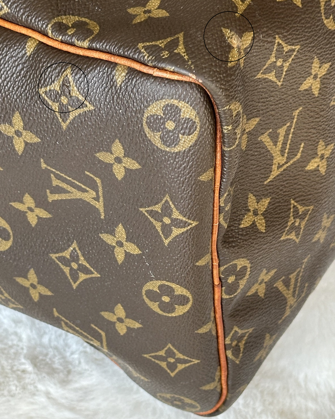 Louis Vuitton Speedy 40 in Monogram Canvas with Lock & Key