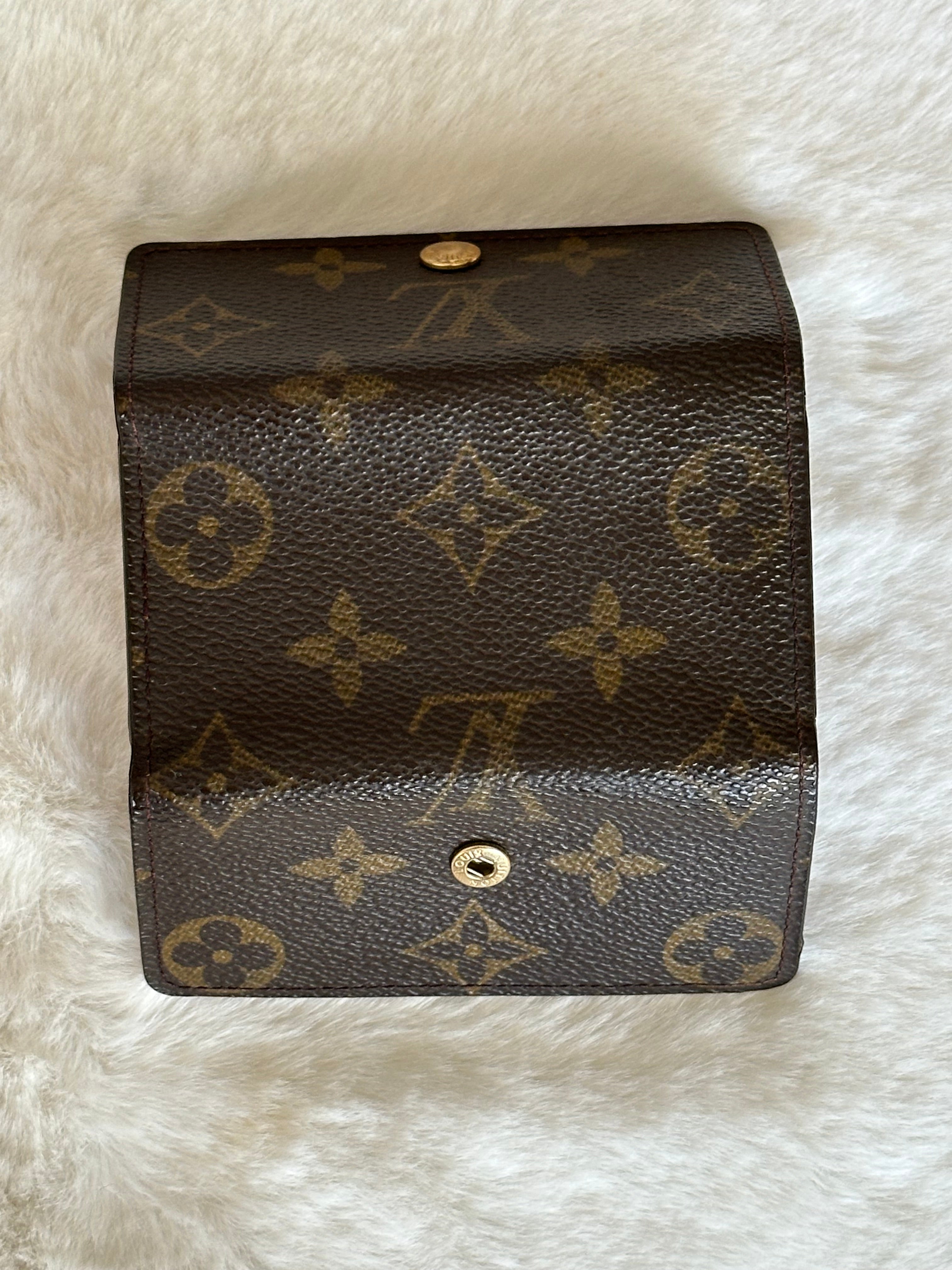 Louis Vuitton 4 Key Holder in Monogram