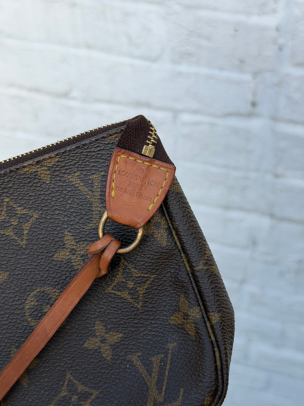 Louis Vuitton Pochette Accessories in Monogram Canvas