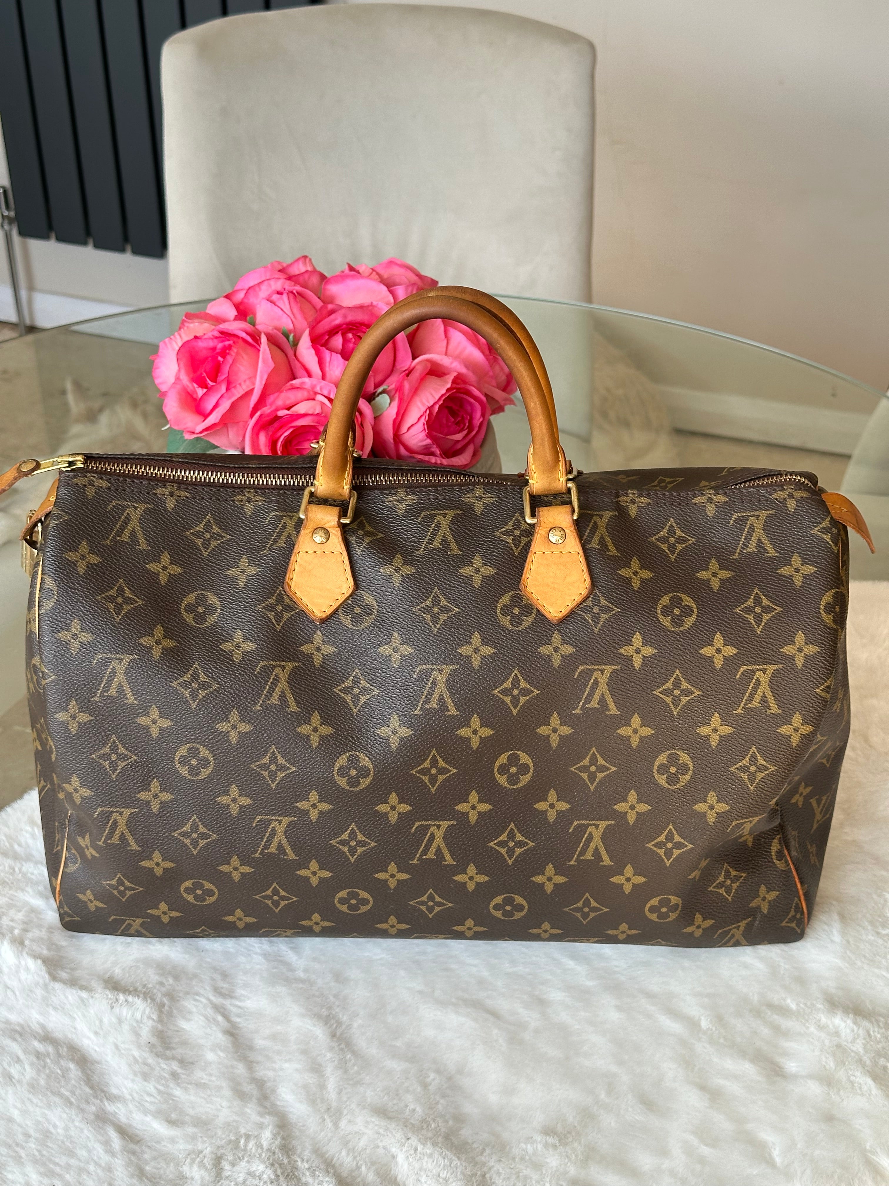 Louis Vuitton Speedy 40 in Monogram Canvas with Lock & Key