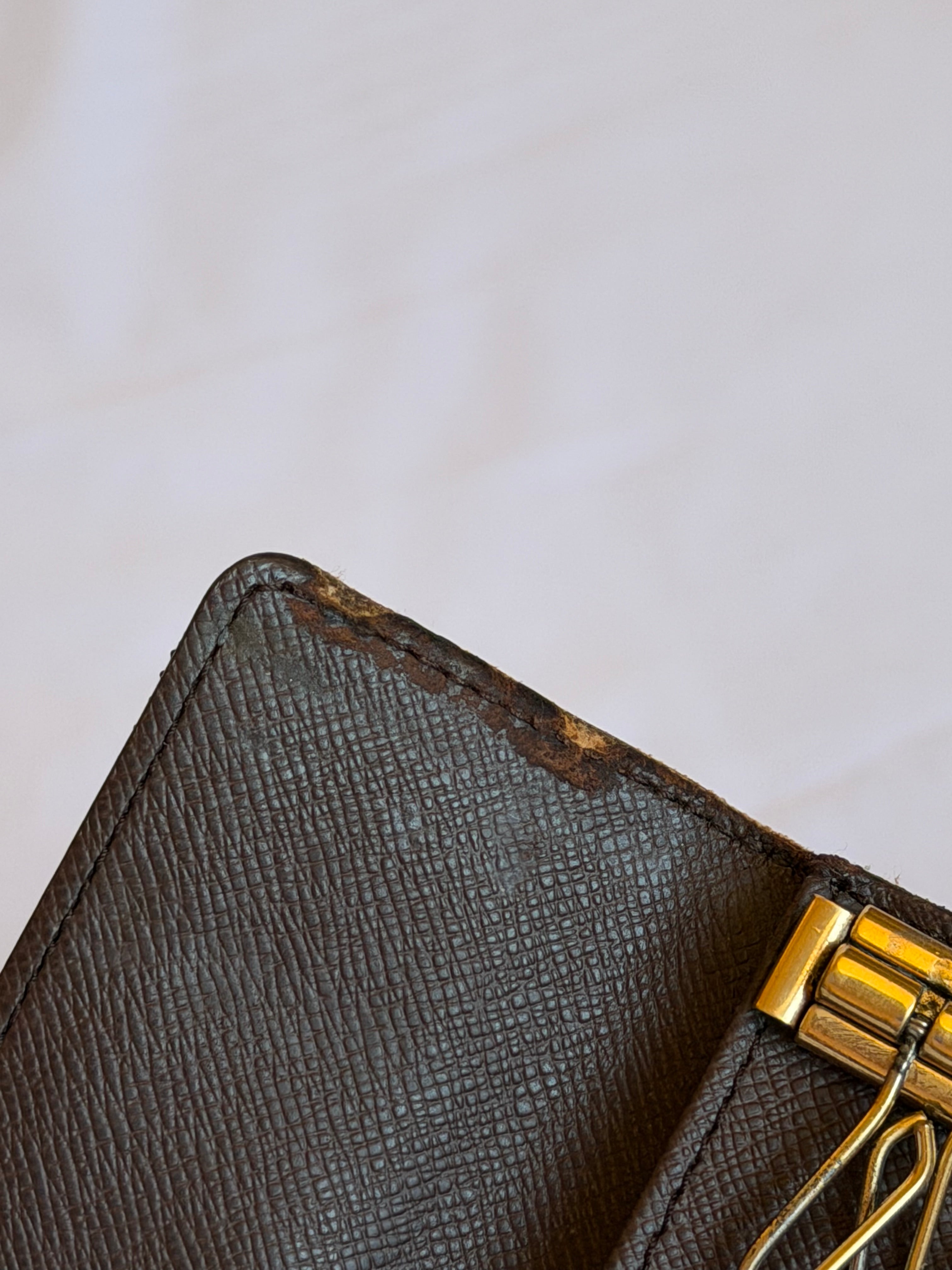 Louis Vuitton 4 Key Holder in Damier Ebene