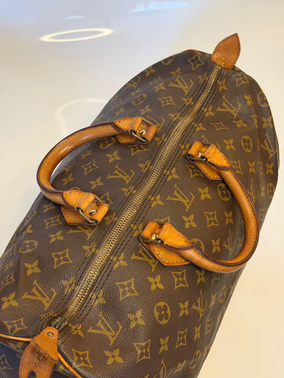 Louis Vuitton Speedy 40 in Monogram Canvas