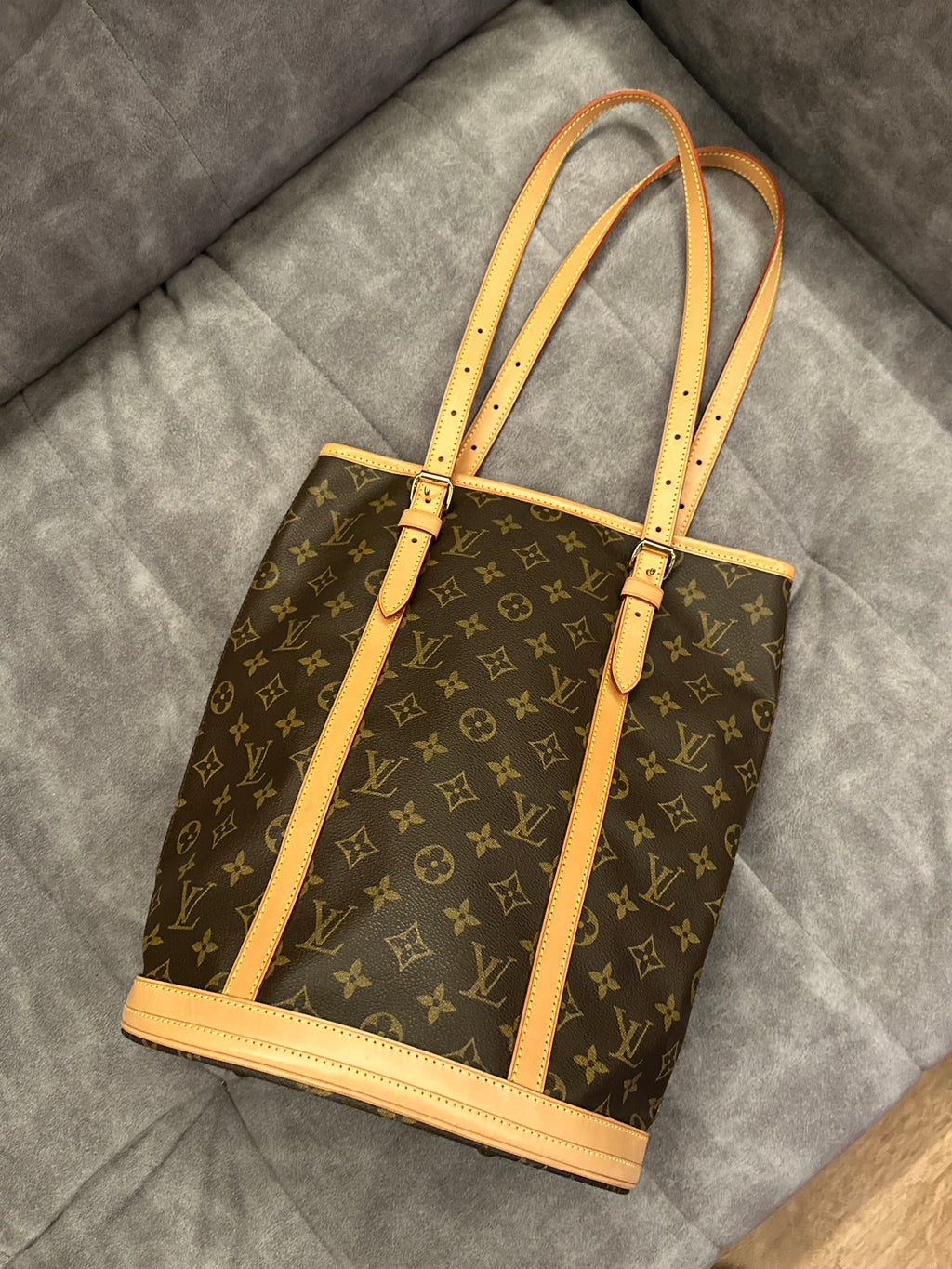 Louis Vuitton Bucket GM Monogram Canvas
