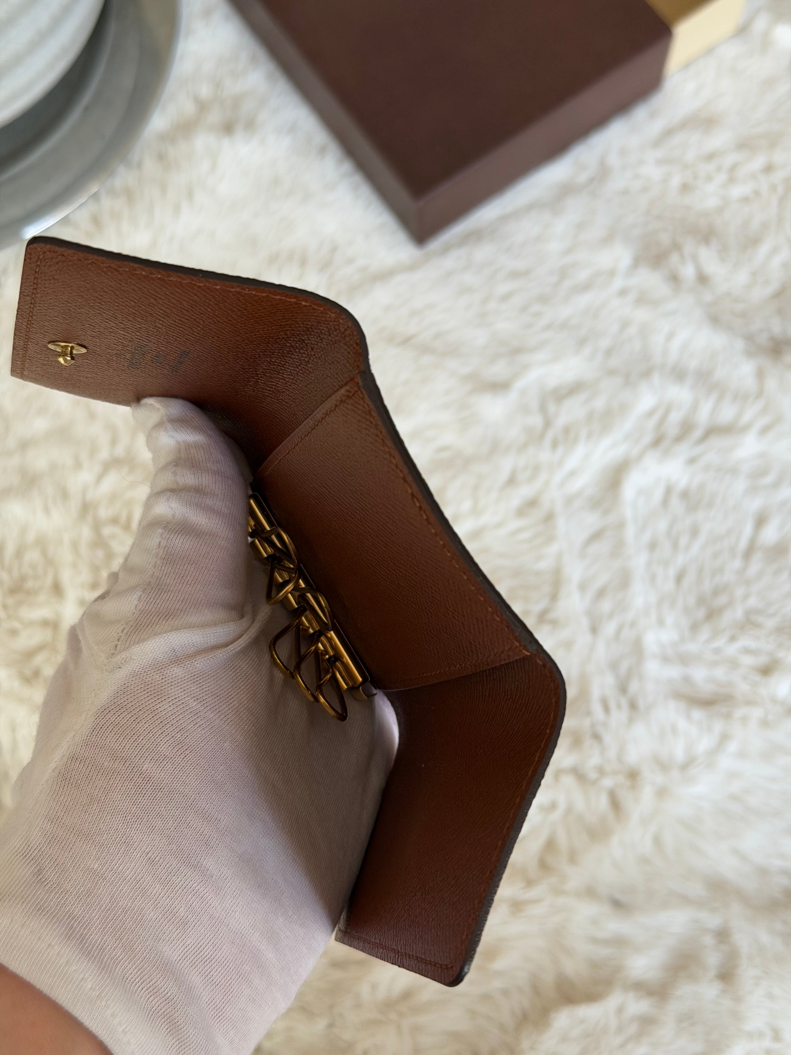 Louis Vuitton 6 Key Holder in Monogram