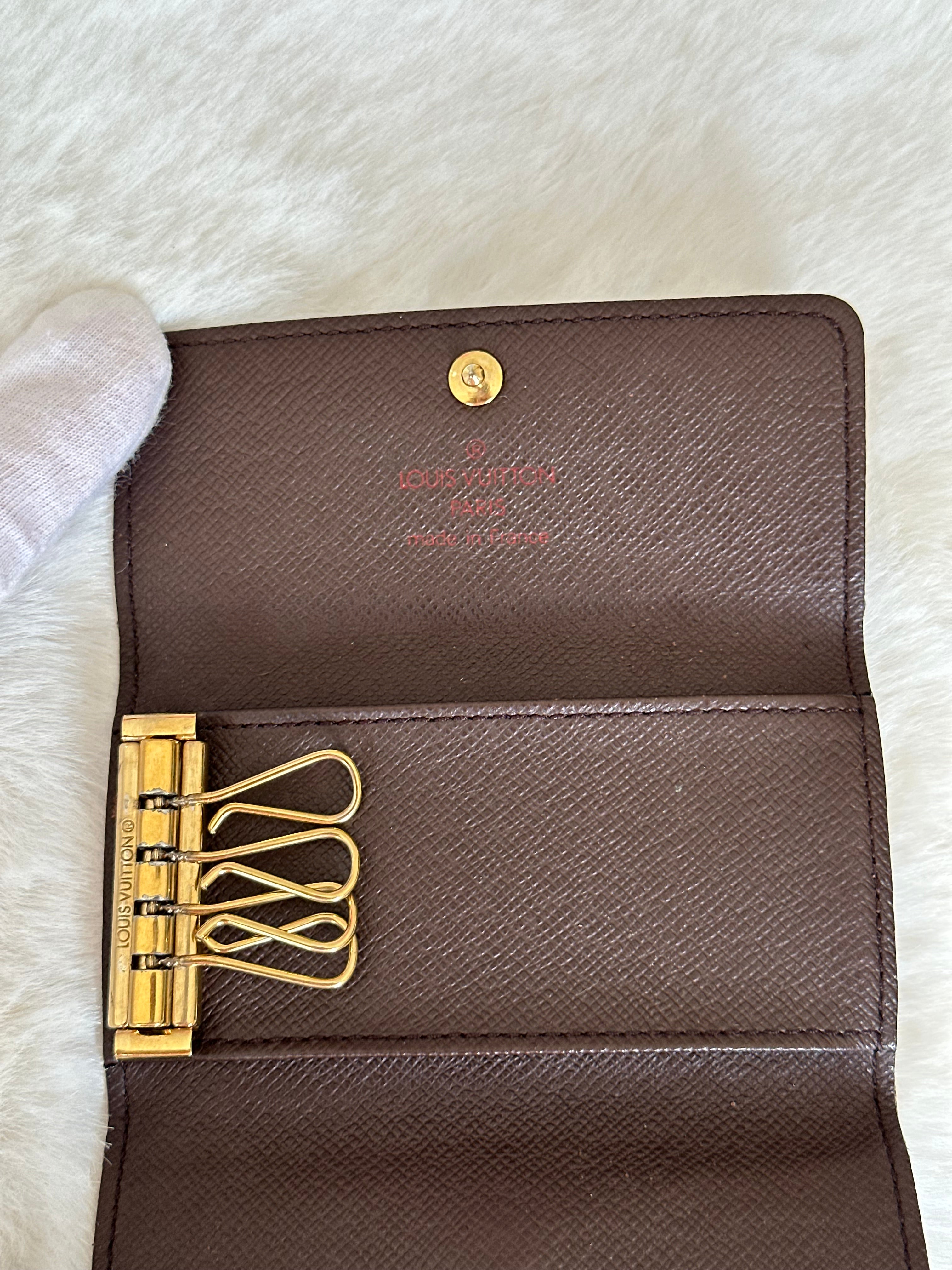 Louis Vuitton 4 Key Holder in Damier Ebene
