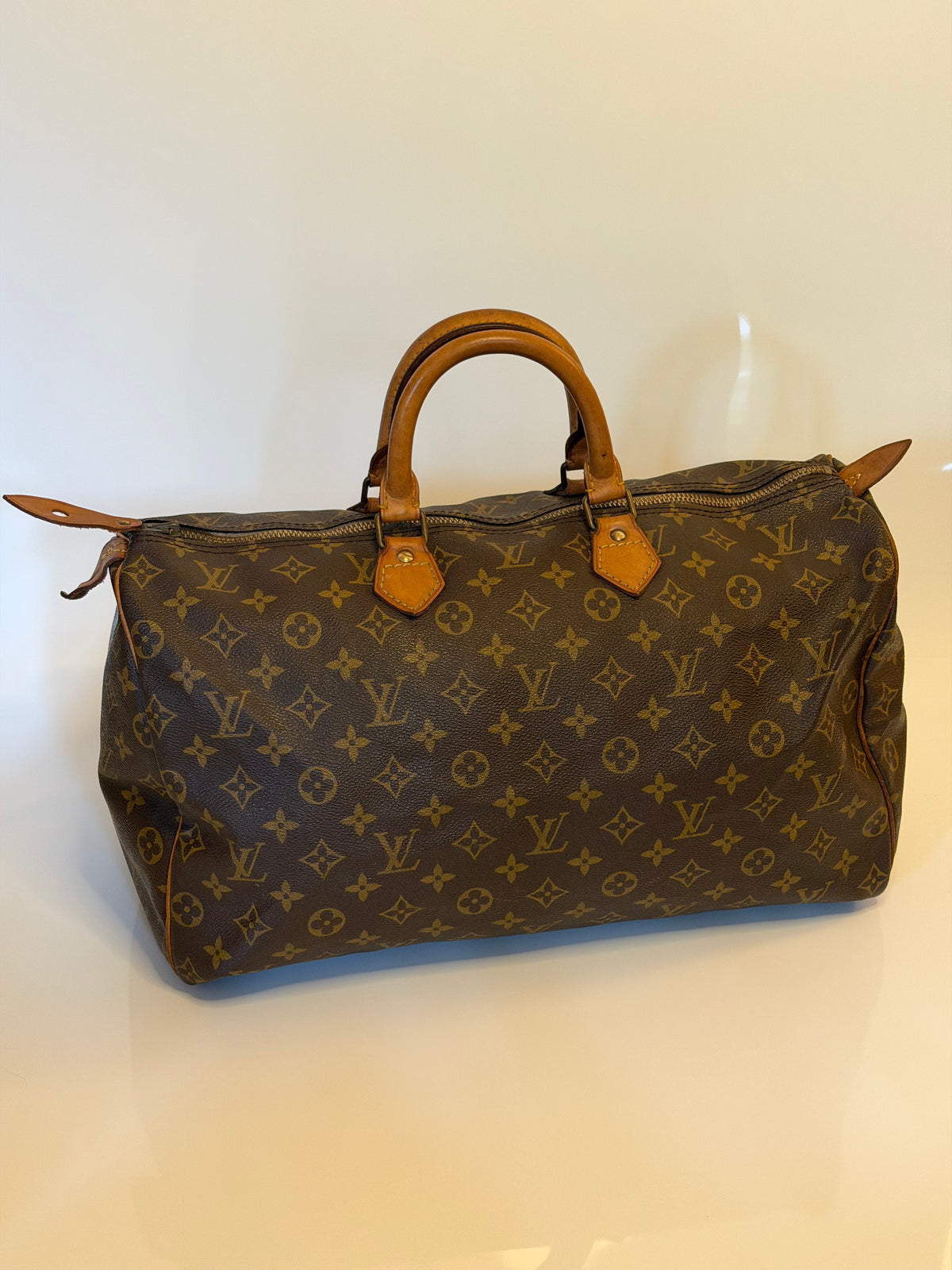 Louis Vuitton Speedy 40 in Monogram Canvas