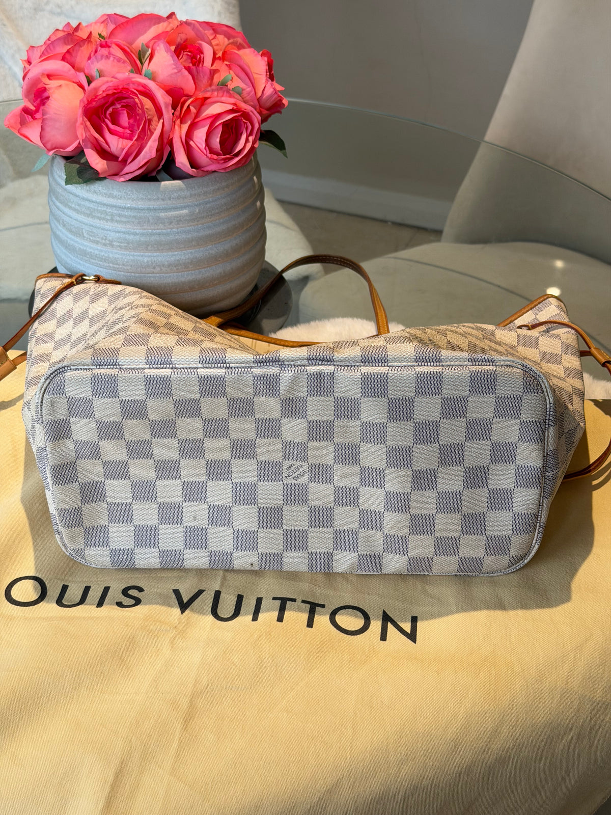 Louis Vuitton Neverfull MM in Damier Azur Canvas