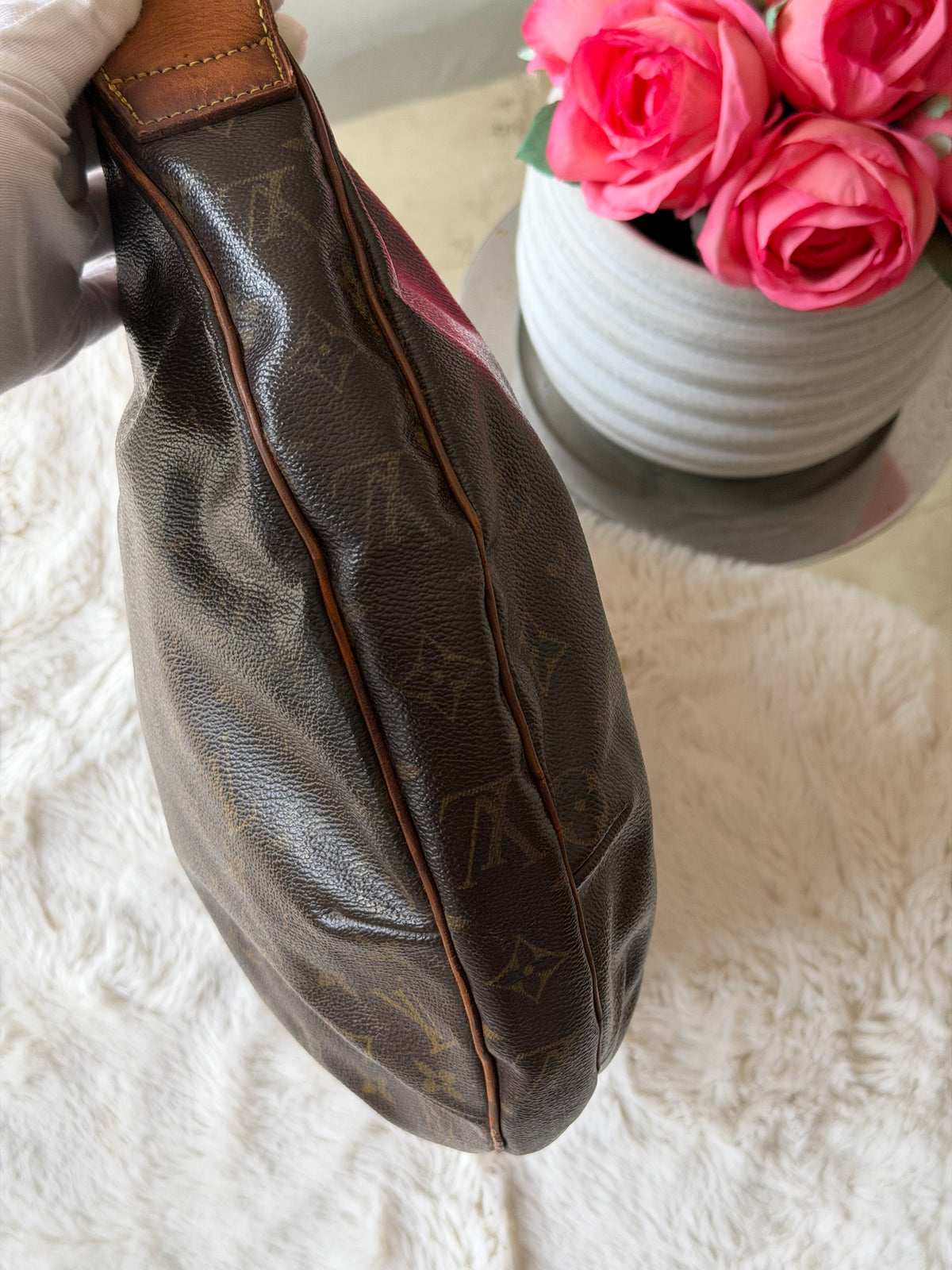 Louis Vuitton Croissant GM in Monogram Canvas