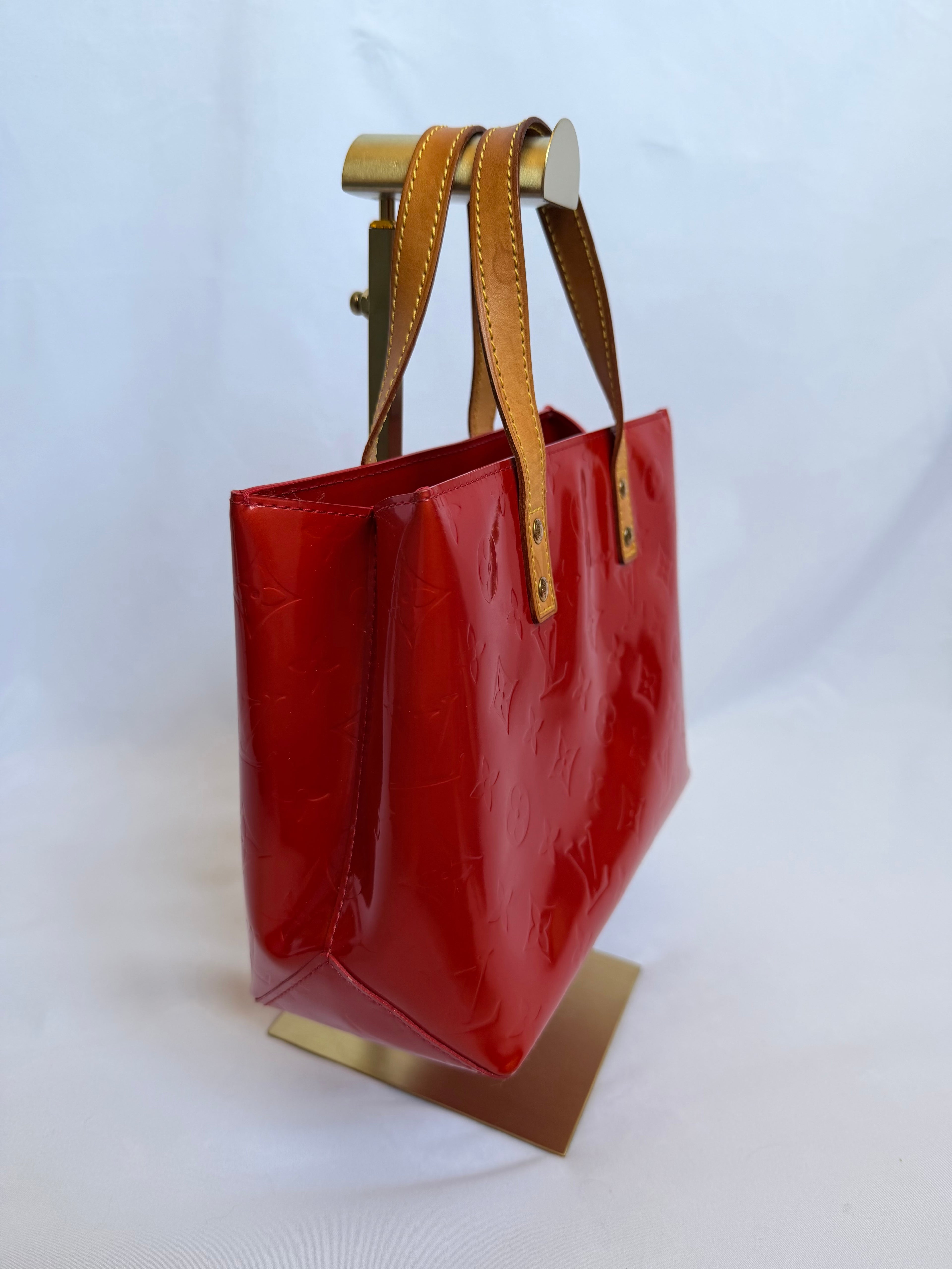 Louis Vuitton Reade PM in Red Vernis Leather