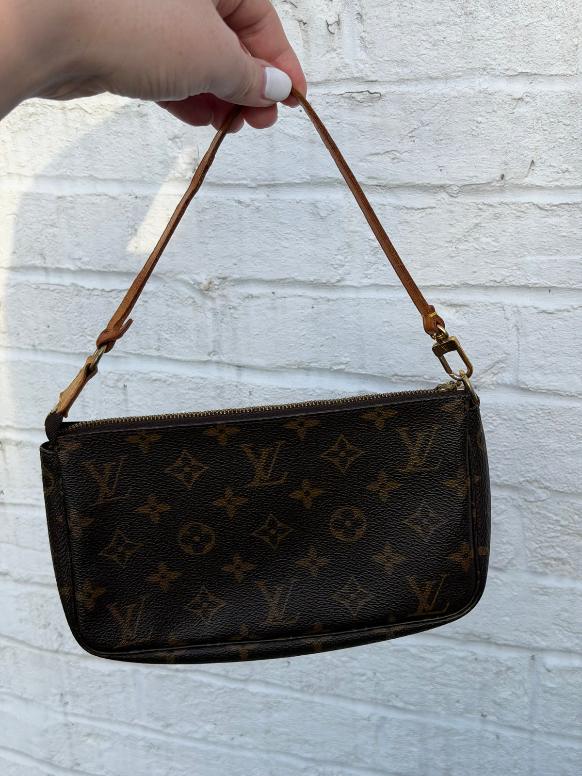 Louis Vuitton Pochette Accessories in Monogram Canvas