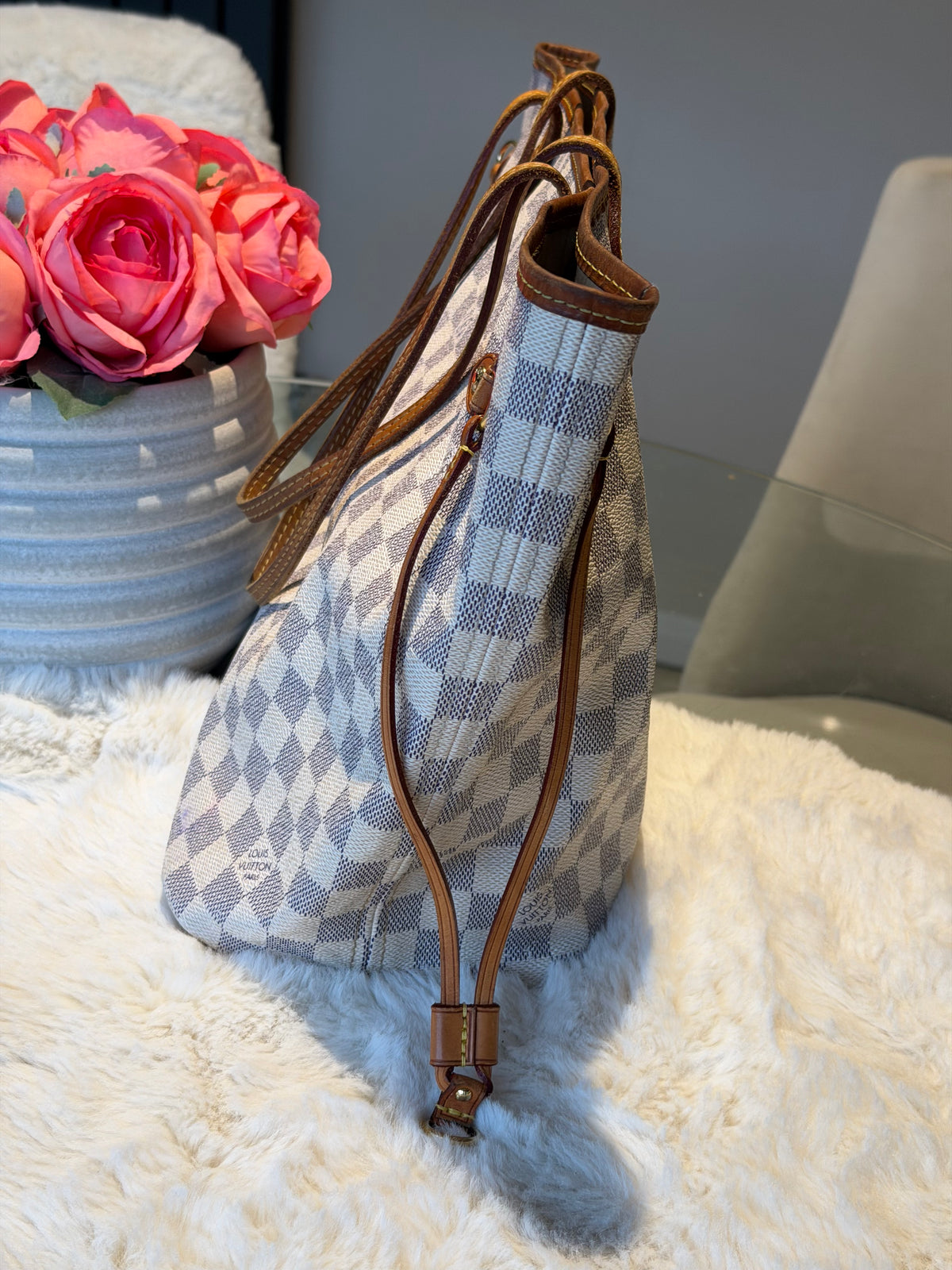 Louis Vuitton Neverfull MM in Damier Azur Canvas