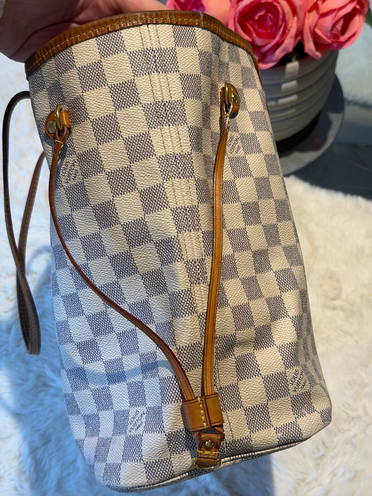 Louis Vuitton Neverfull MM in Damier Azur Canvas