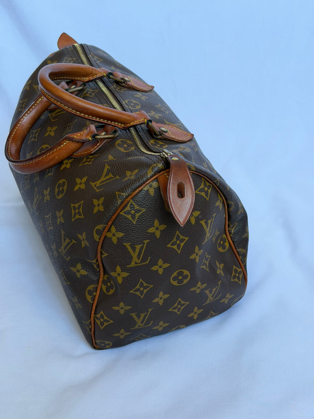 Louis Vuitton Vintage Speedy 30 in Monogram Canvas