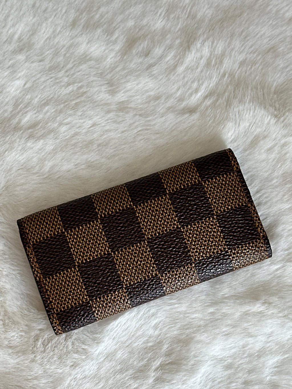 Louis Vuitton 4 Key Holder in Damier Ebene