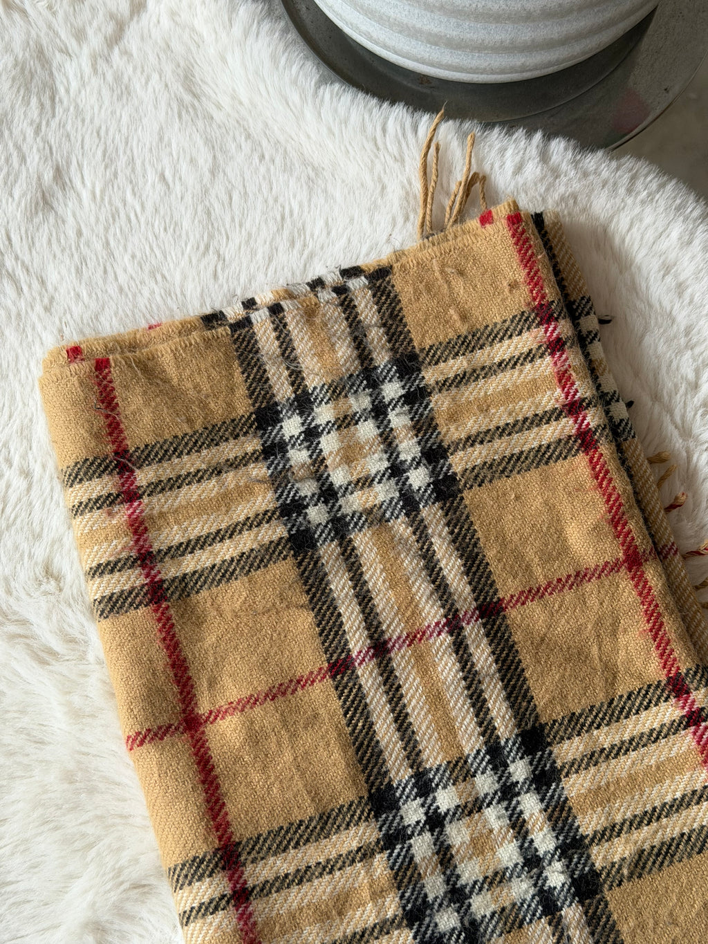 Burberry Classic Lambswool Scarf in Camel Nova Check
